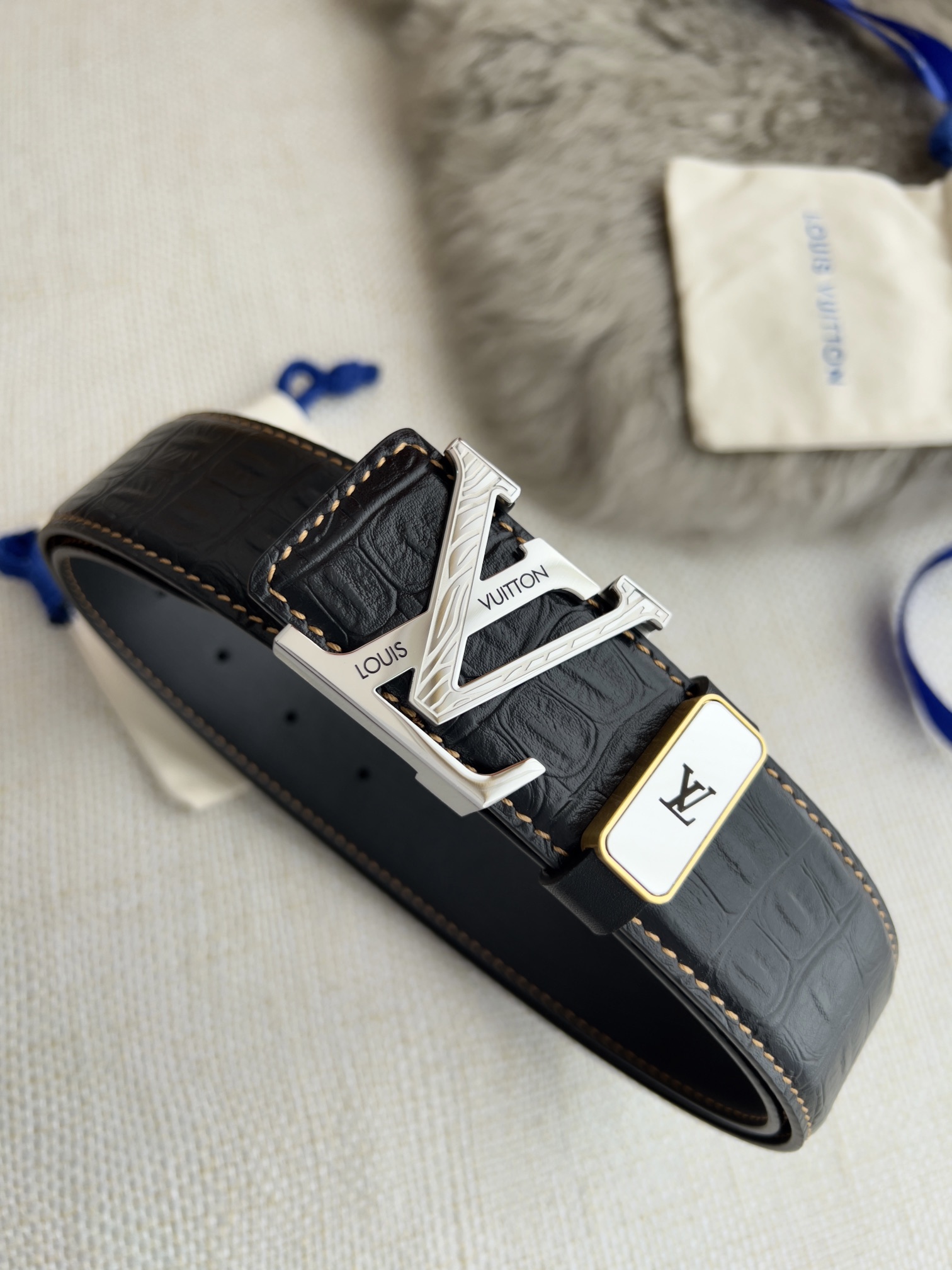 【2026】LV【LOUIS VUITTON】(ルイヴィトン) 3.8cmベルト メンズ  24706-BRAND OFF