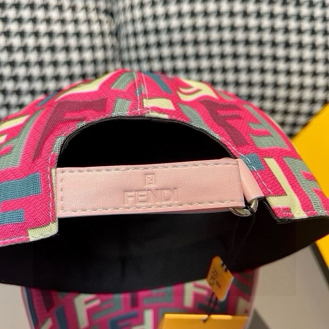【FENDI  フェンディ】【数量限定】 野球帽 / ハット   241125-BRAND OFF