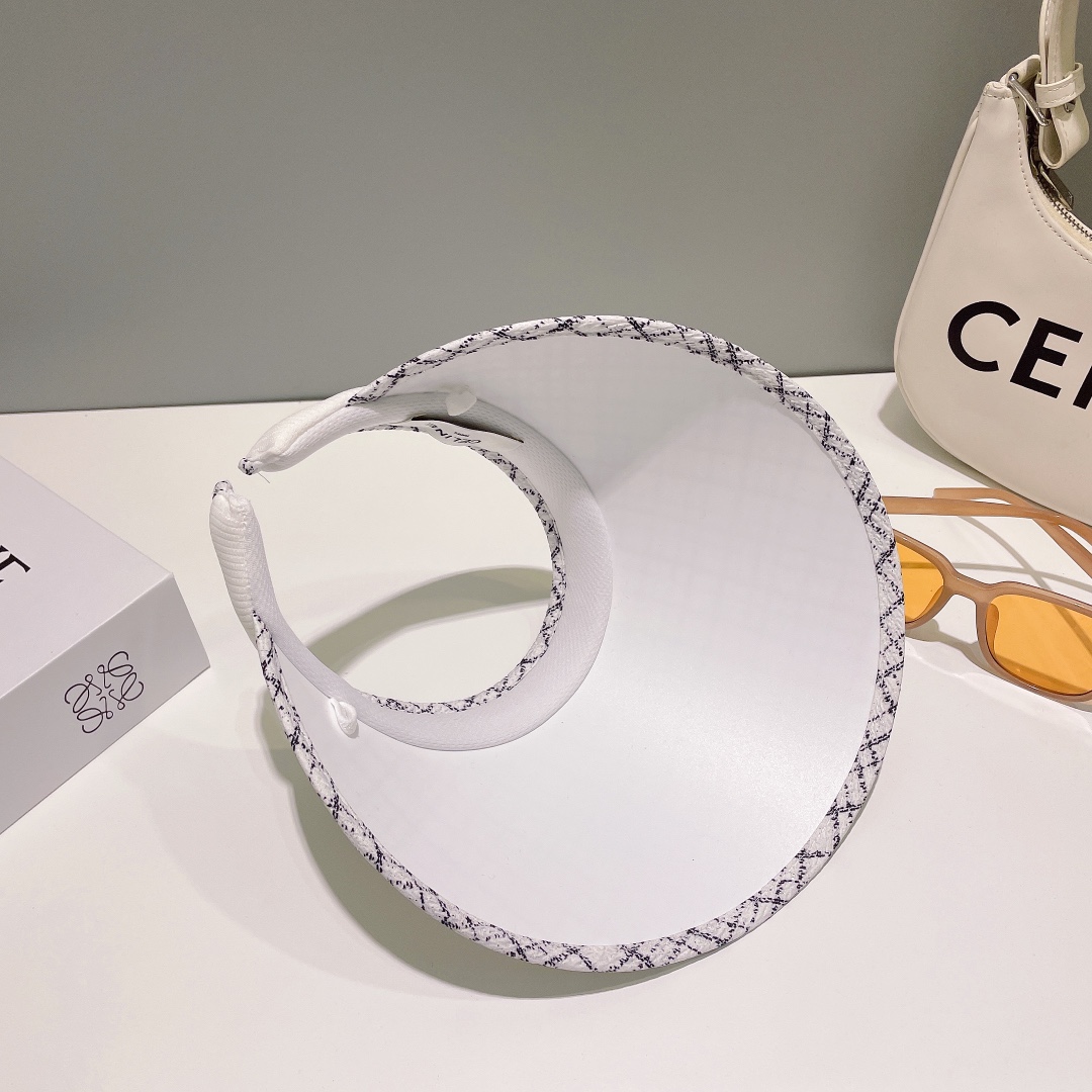 【CELINE  セリーヌ】【数量限定】空のシルクハット-BRAND OFF
