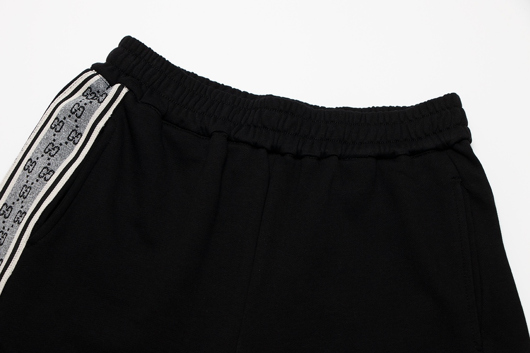 【GUCCI  公式旗艦店】クッチ   ショートパンツ  ご好評に付き再入荷！-BRAND OFF