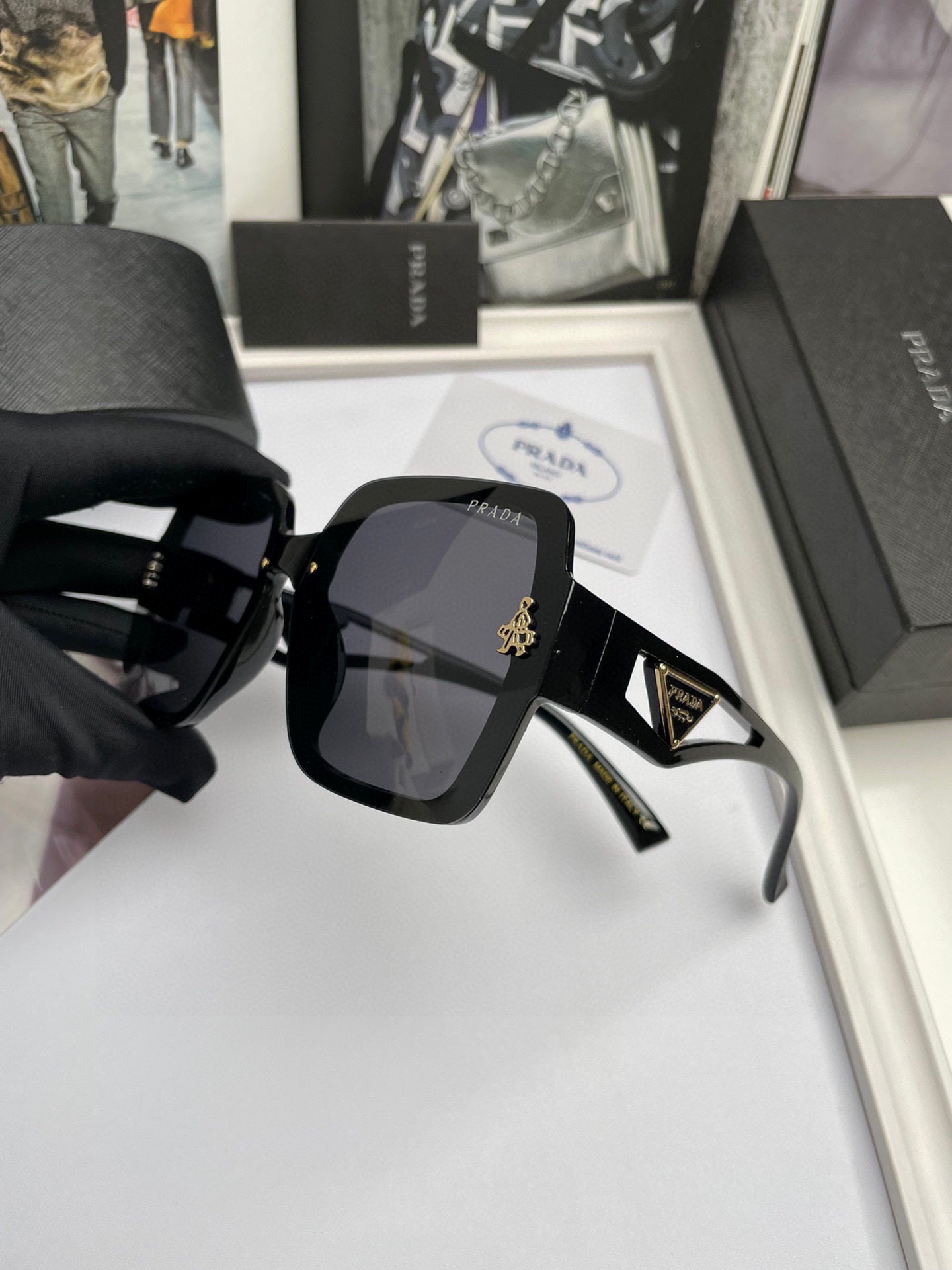 PRADA( プラダ ) サングラス-BRAND OFF