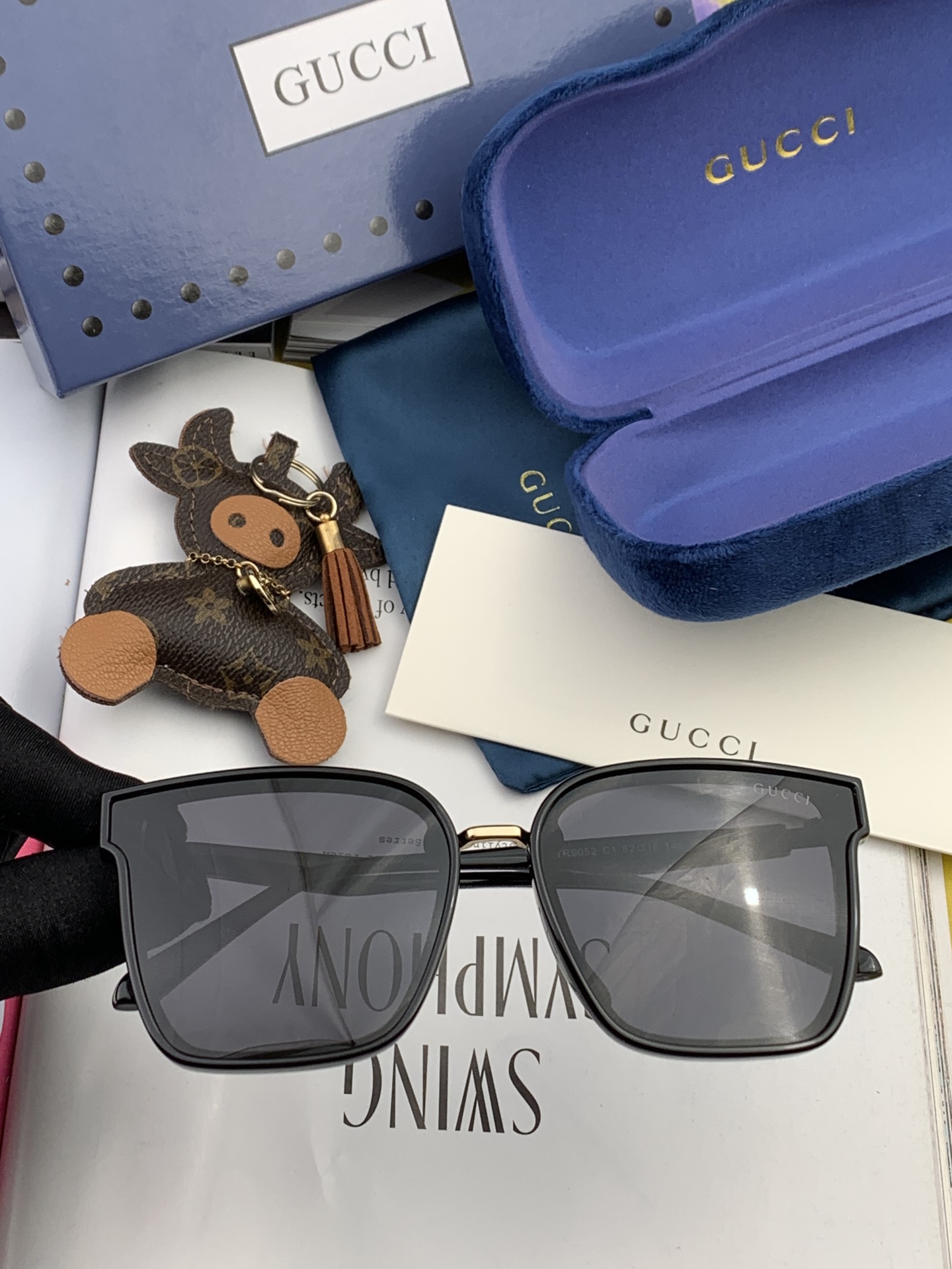 GUCCI(クッチ ) サングラス-BRAND OFF