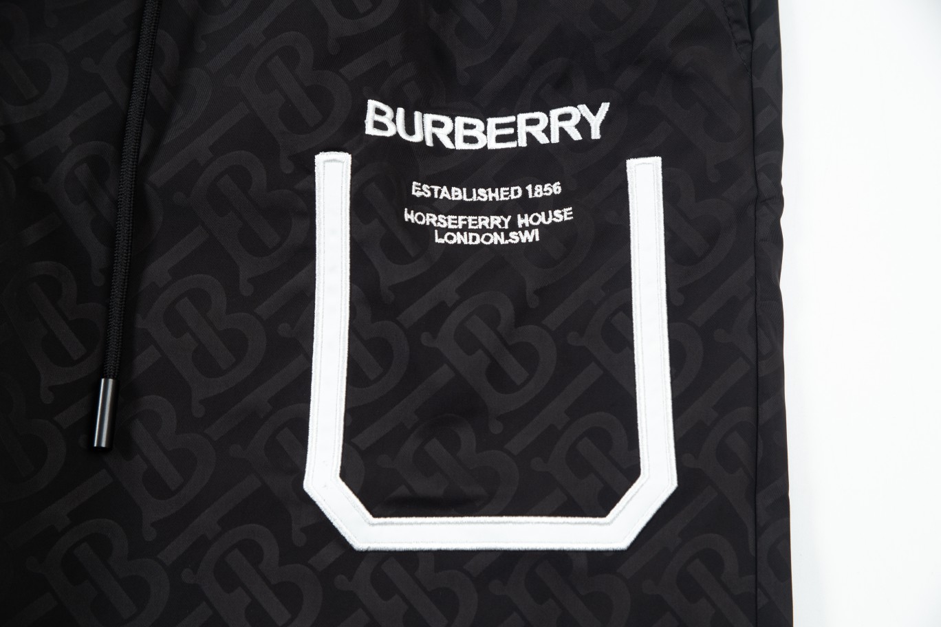 【2026】【BURBERRY  公式旗艦店】バーバリー  ショートパンツ  ご好評に付き再入荷！-BRAND OFF