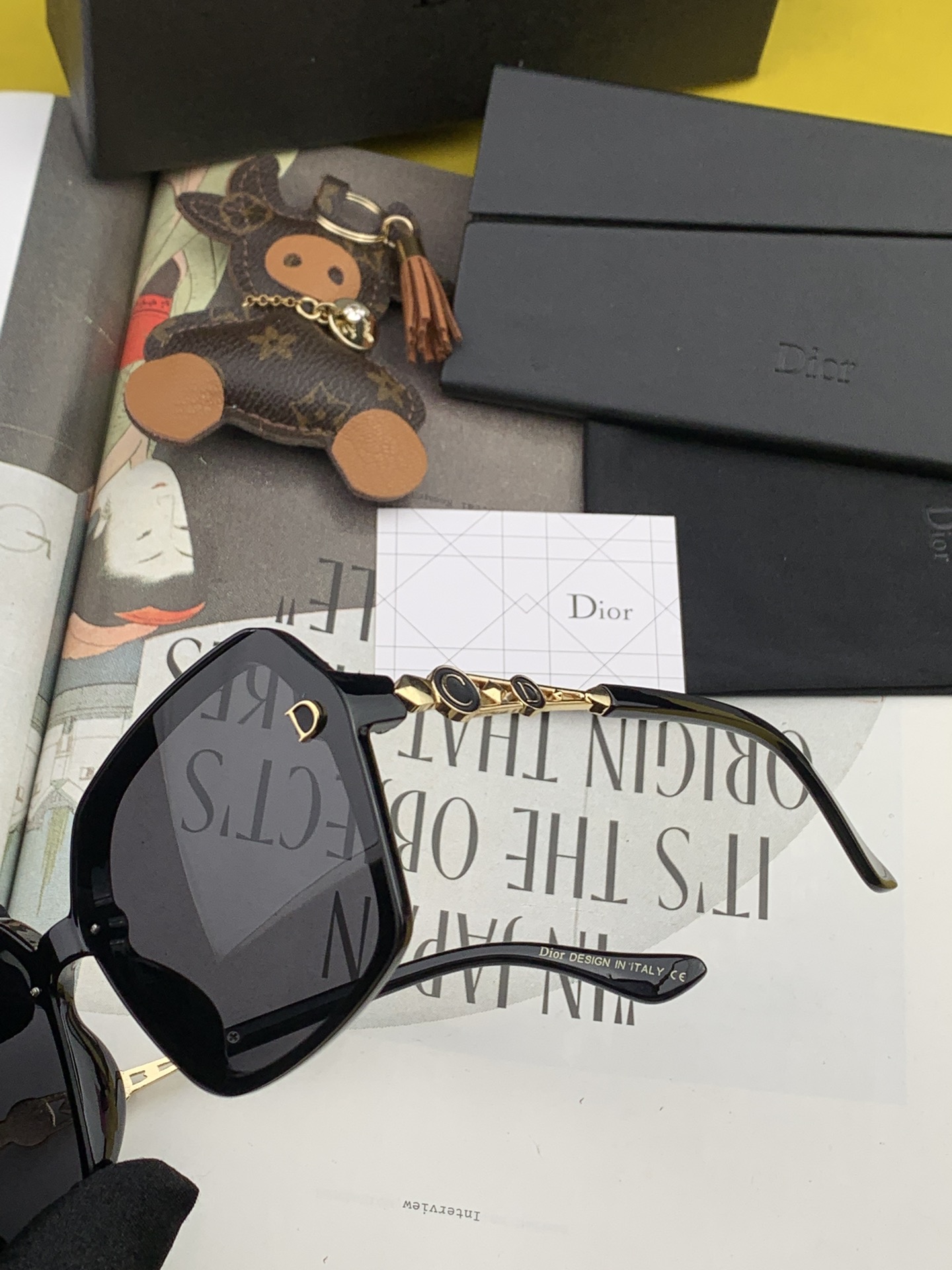 DIOR(  ディオール ) サングラス-BRAND OFF