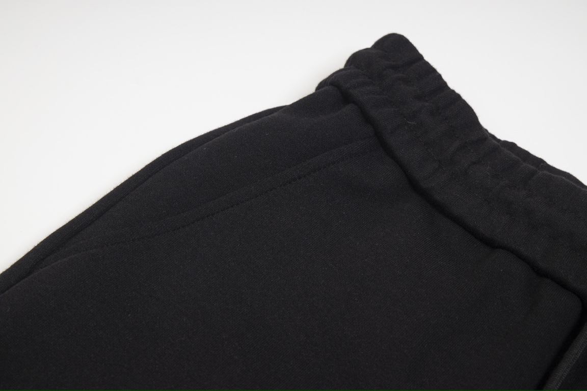 【BURBERRY  公式旗艦店】バーバリー  ショートパンツ  ご好評に付き再入荷！-BRAND OFF