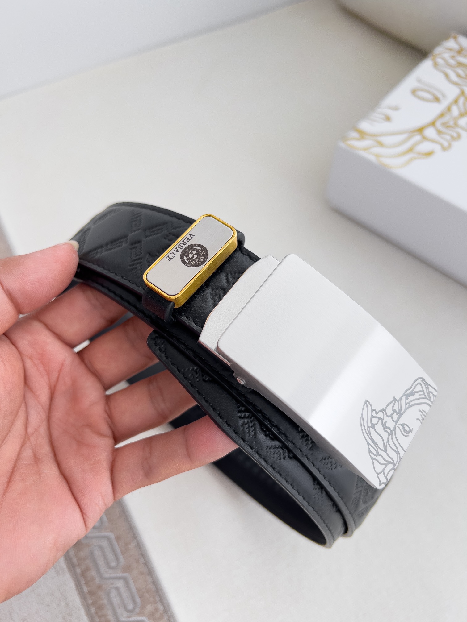 【VERSACE】(ヴェルサーチ) 3.5cmベルト メンズ 240903-BRAND OFF