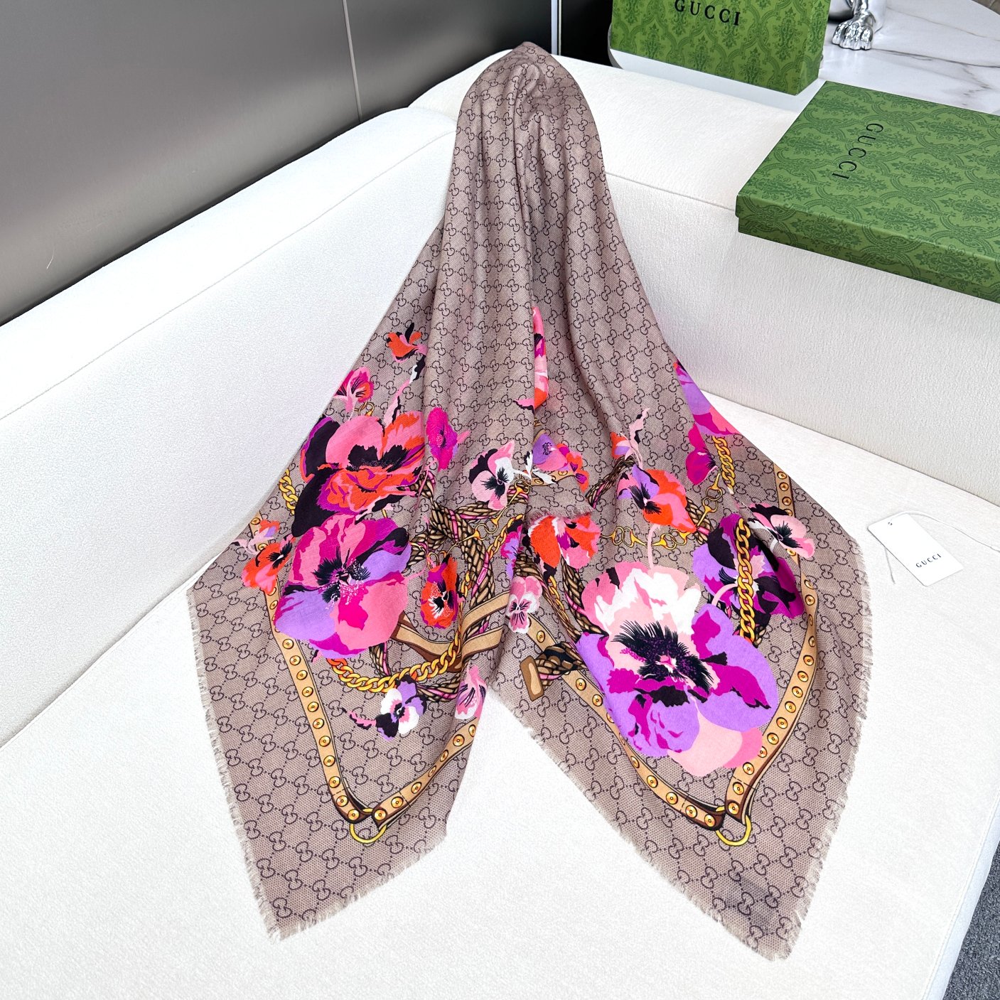 【GUCCI グッチ】スカーフ140*140CM  241108-BRAND OFF