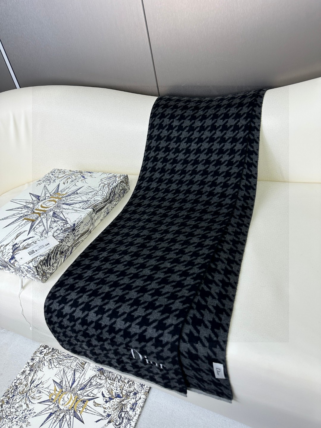 【DIOR  ディオール 】スカーフ32*180cm  241108-BRAND OFF