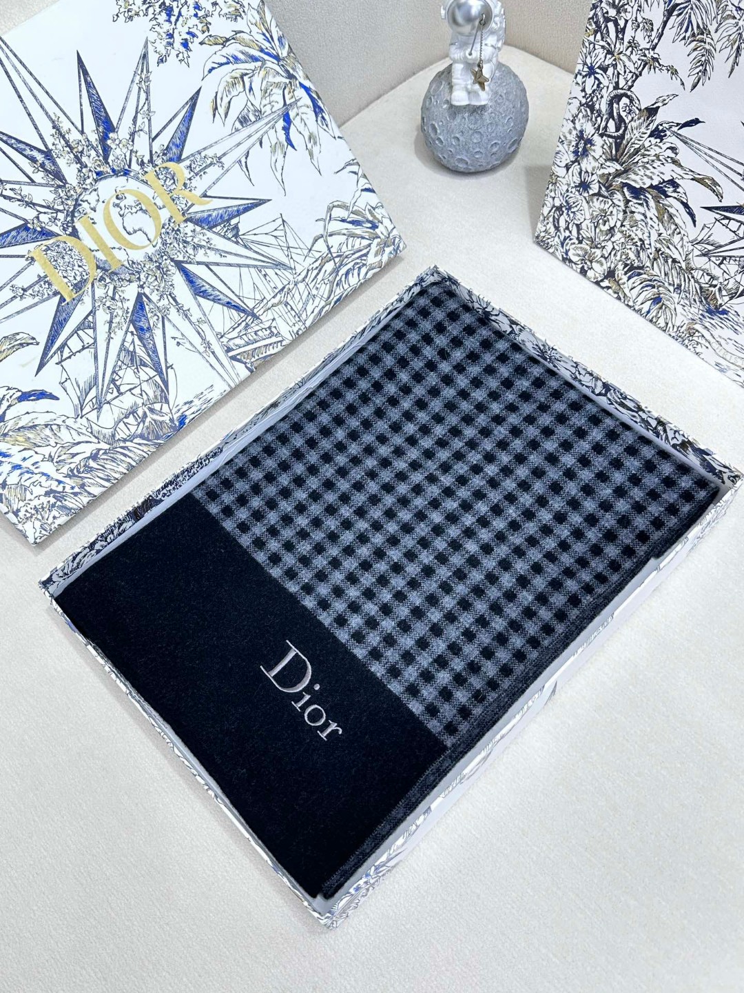 【DIOR  ディオール 】スカーフ32*180cm  241108-BRAND OFF