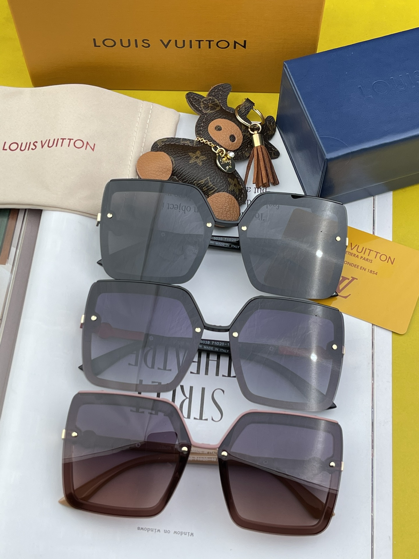 LOUIS VUITTON(ルイヴィトン ) サングラス-BRAND OFF
