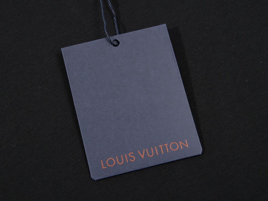 【2026】【LOUIS VUITTON  公式旗艦店】ルイヴィトン  Tシャツ  ご好評に付き再入荷！-BRAND OFF