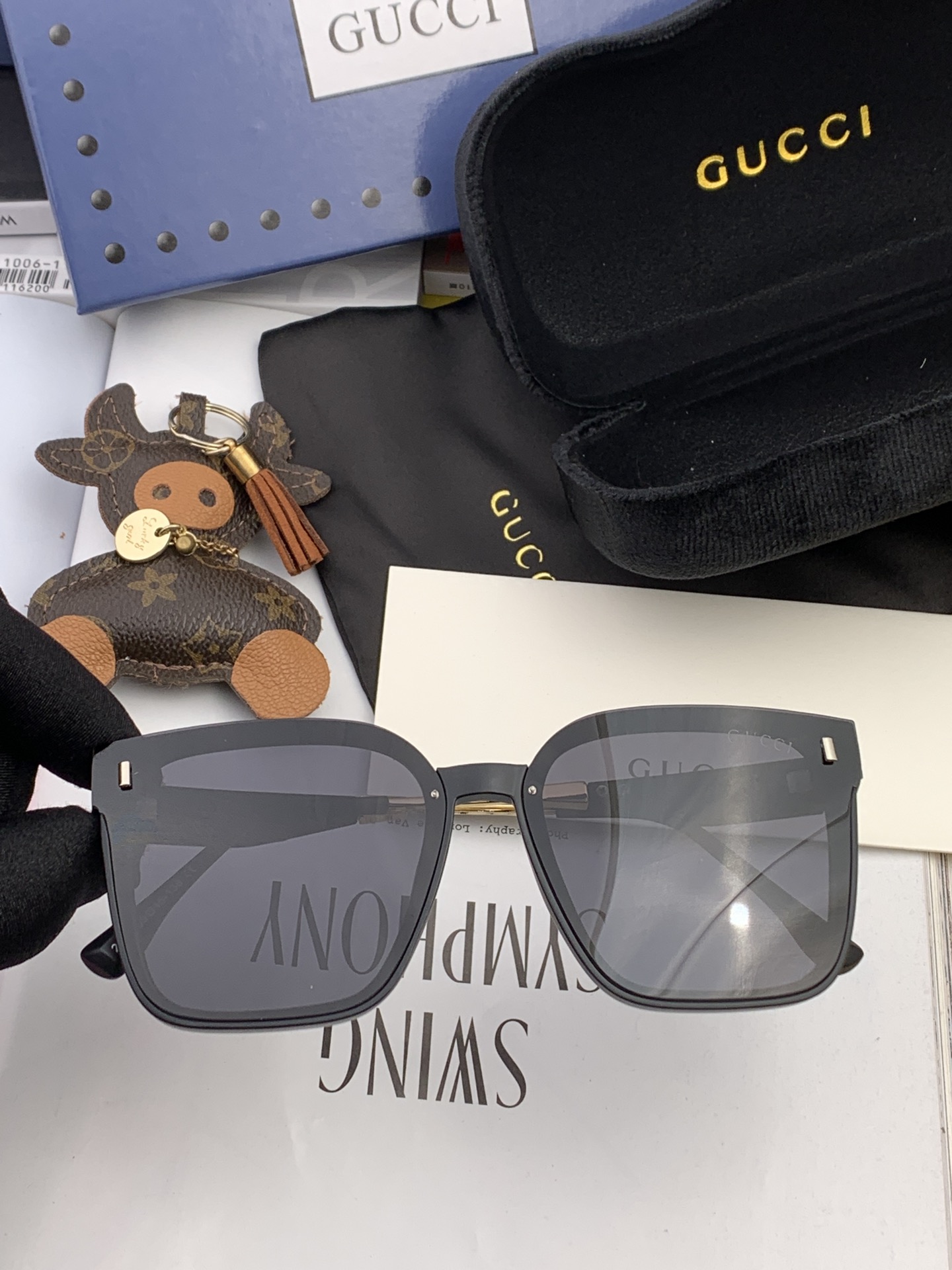 GUCCI(クッチ ) サングラス-BRAND OFF