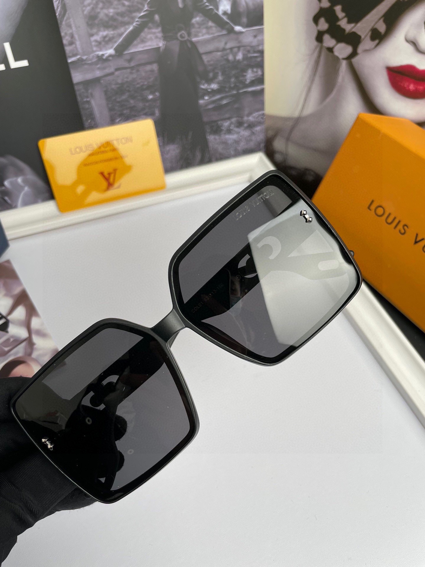 LOUIS VUITTON(ルイヴィトン ) サングラス-BRAND OFF