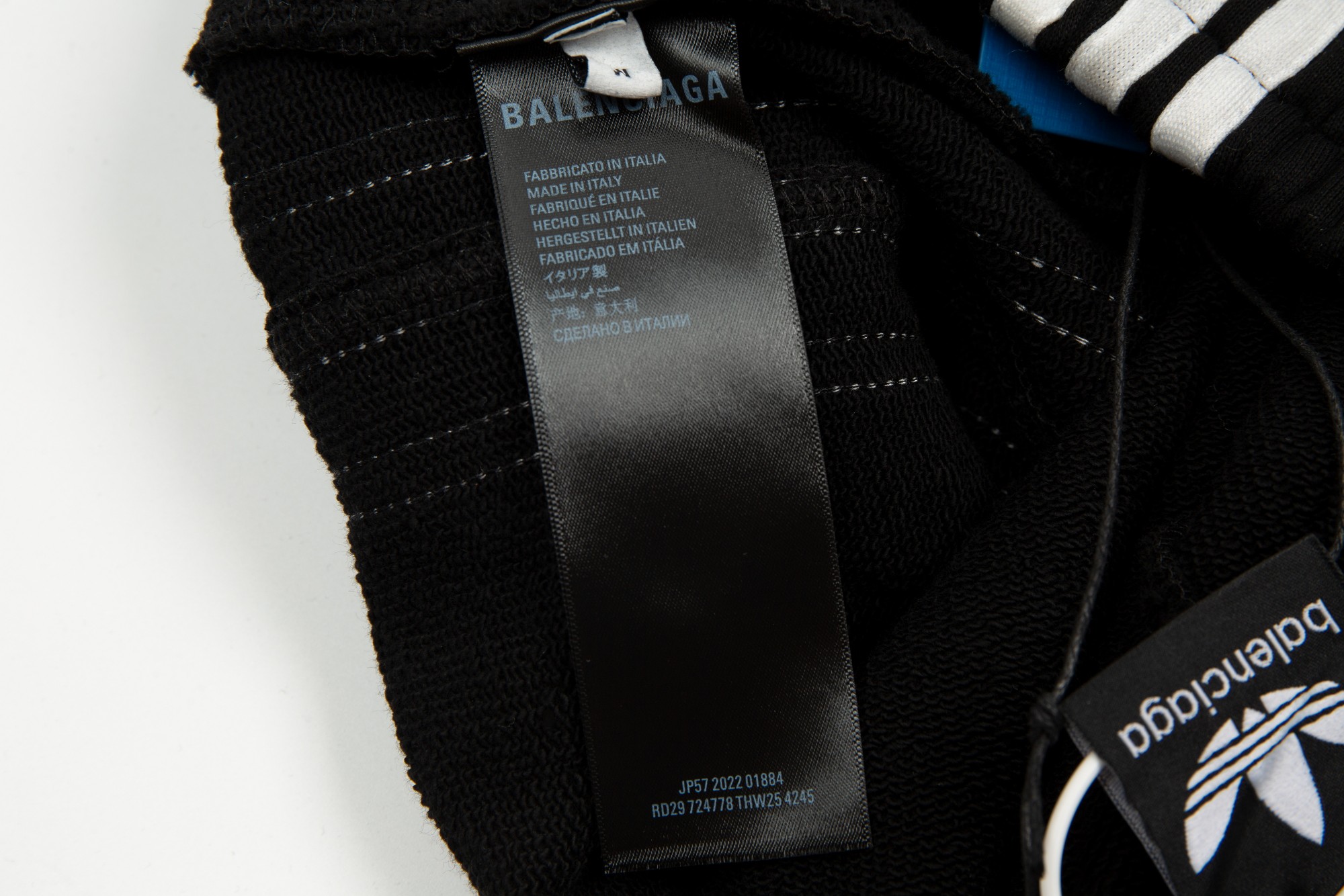 【2026】【BALENCIAGA  公式旗艦店】バレンシアガ     ショートパンツ  ご好評に付き再入荷！-BRAND OFF