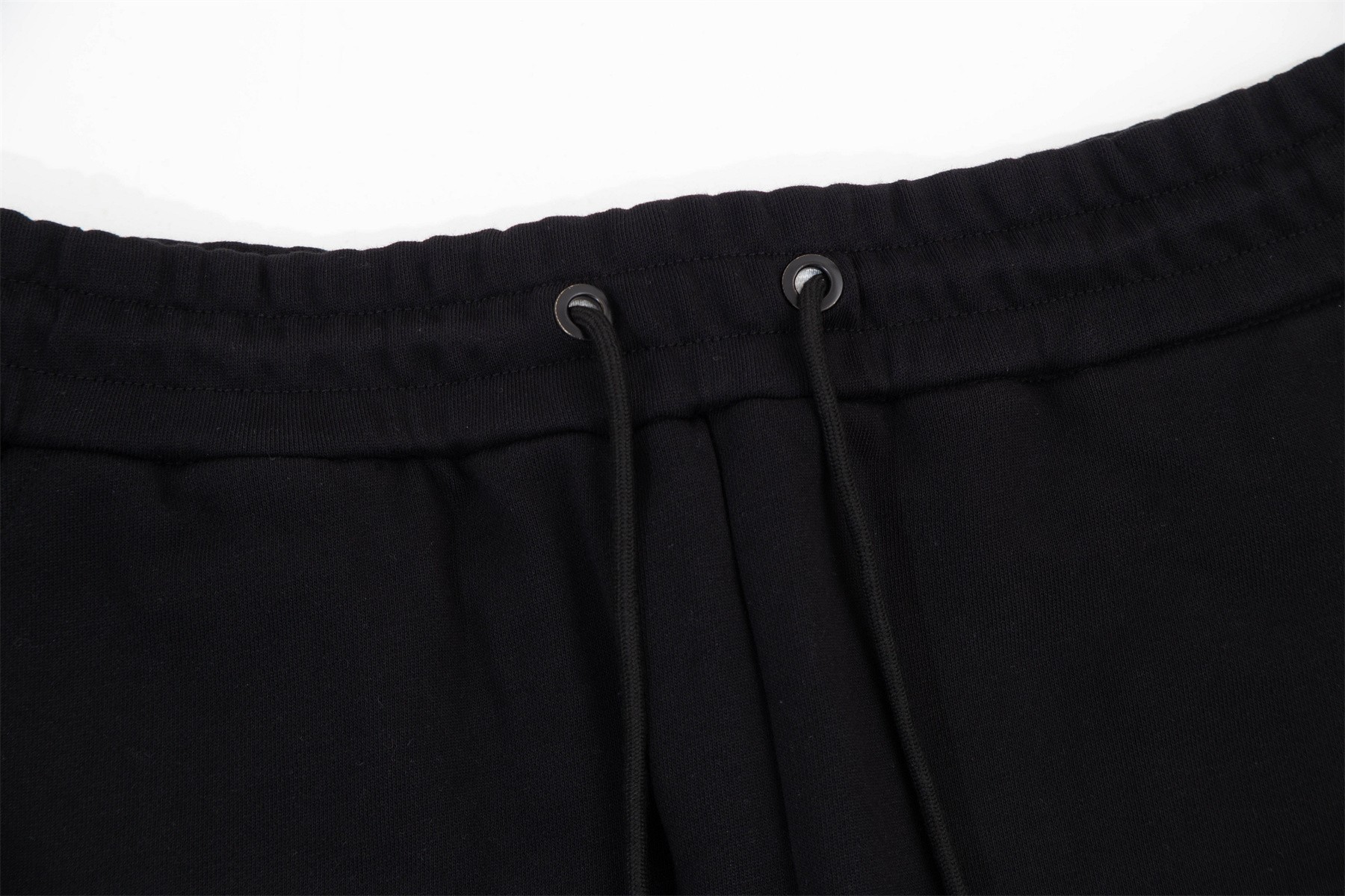 【BURBERRY  公式旗艦店】バーバリー  ショートパンツ  ご好評に付き再入荷！-BRAND OFF