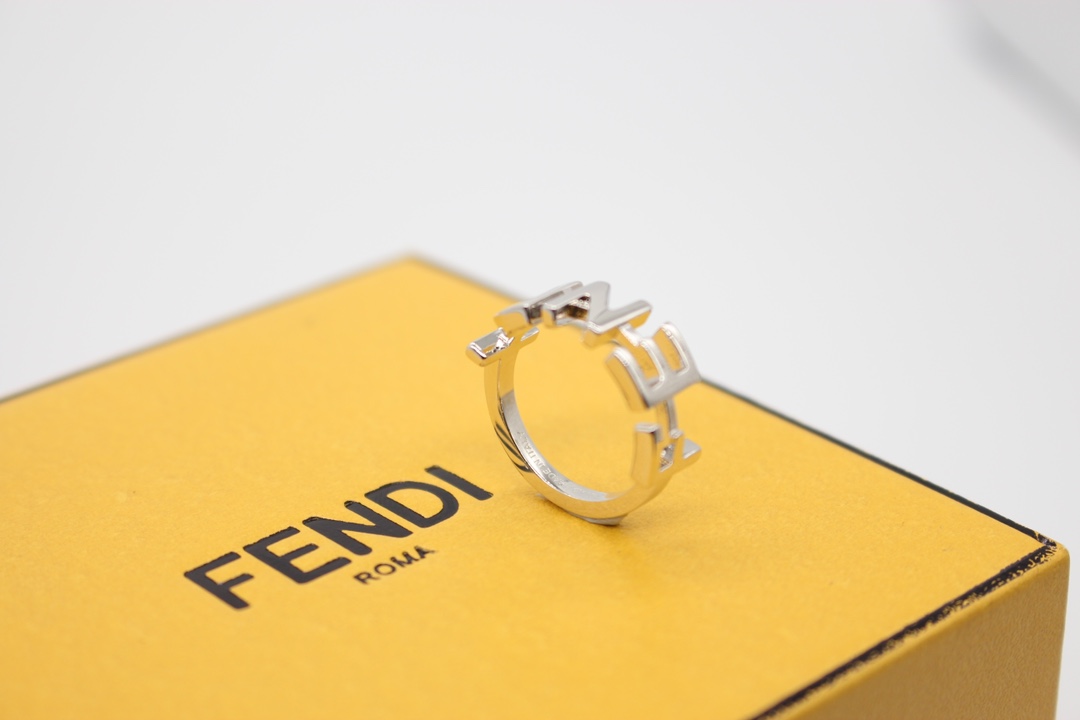 【FENDI】フェンディ 指輪-BRAND OFF