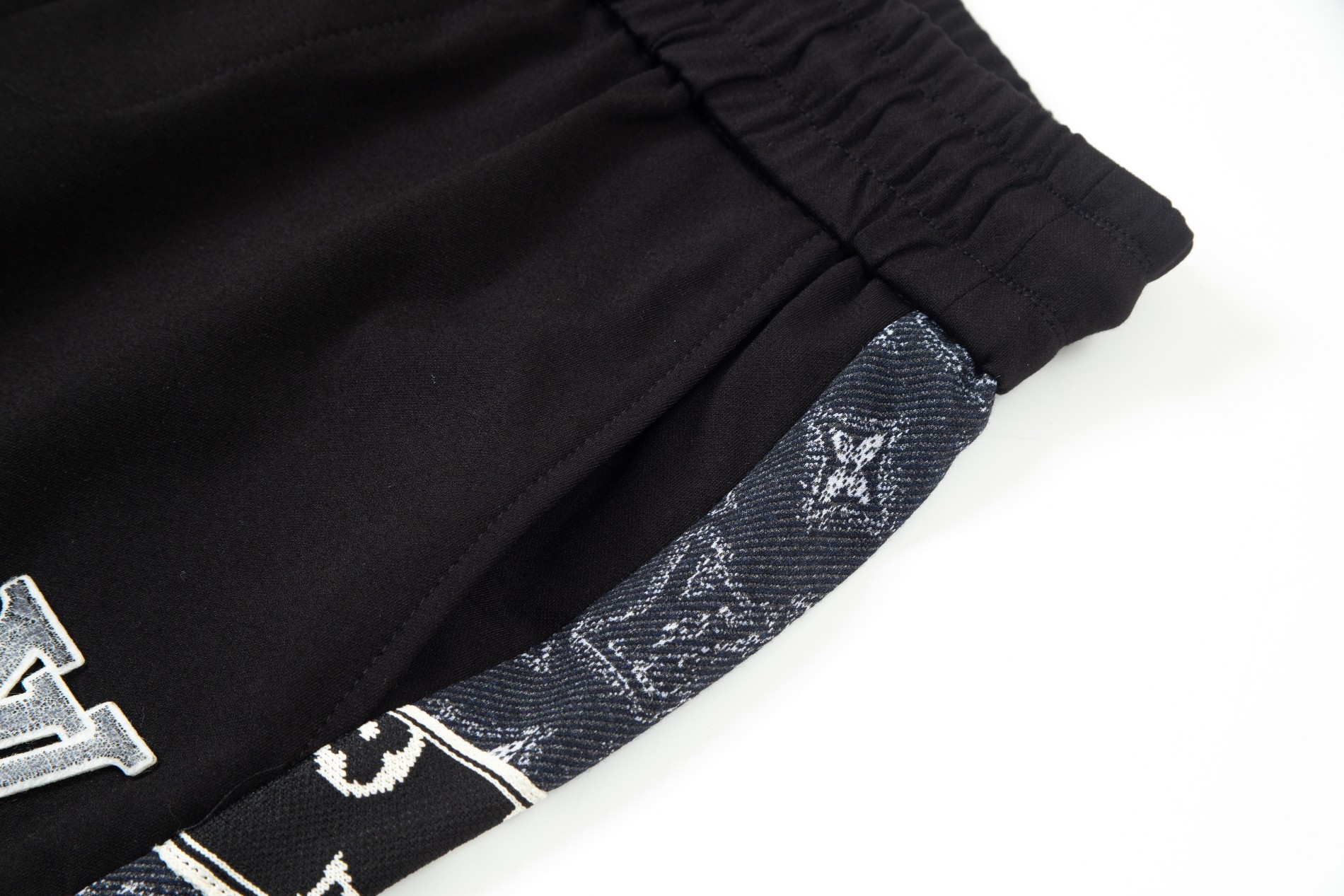 【LOUIS VUITTON 公式旗艦店】ルイヴィトン  ショートパンツご好評に付き再入荷！-BRAND OFF