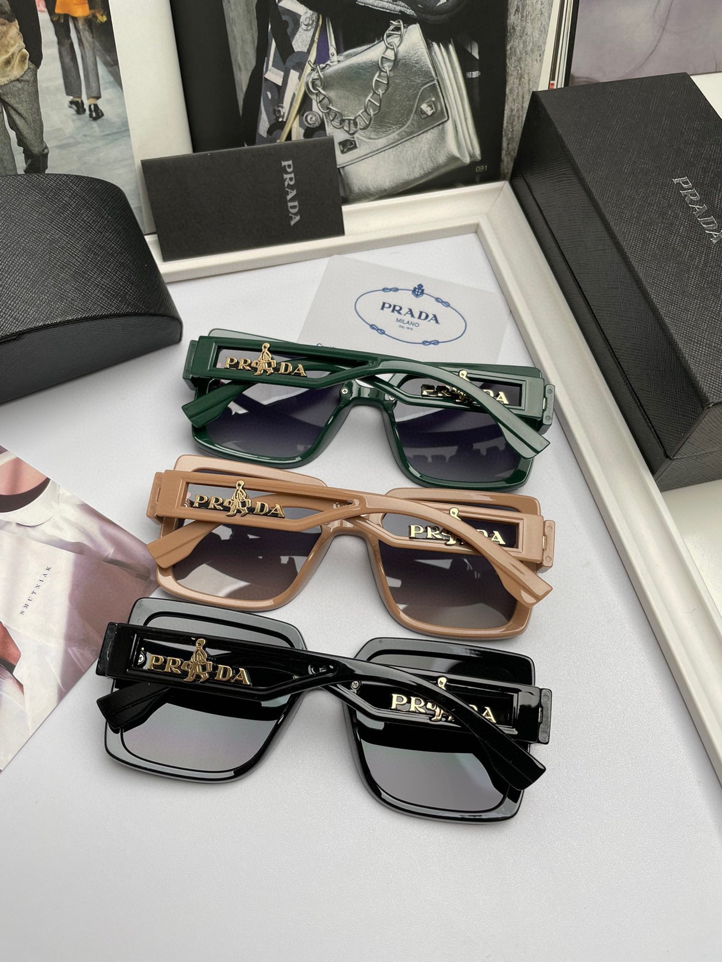 PRADA (  プラダ ) サングラス-BRAND OFF