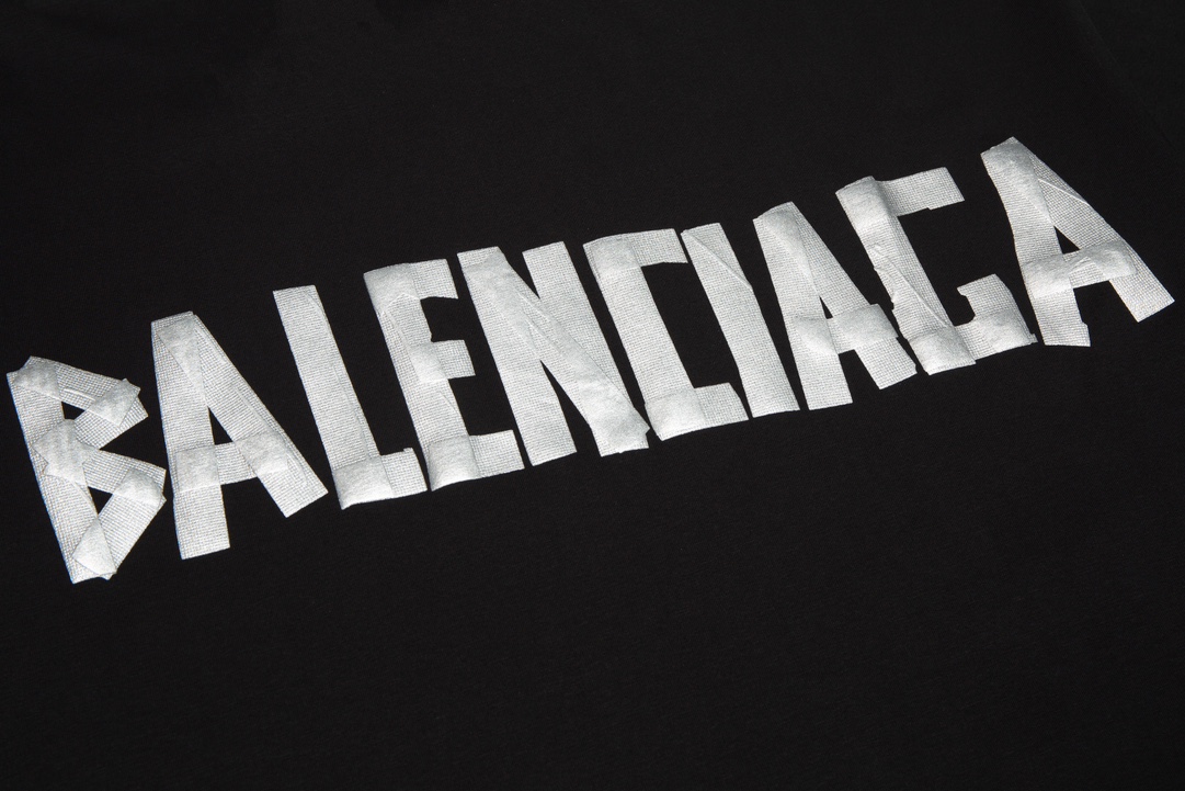【2026】【BALENCIAGA   公式旗艦店】バレンシアガ  Tシャツ ご好評に付き再入荷！24612-BRAND OFF