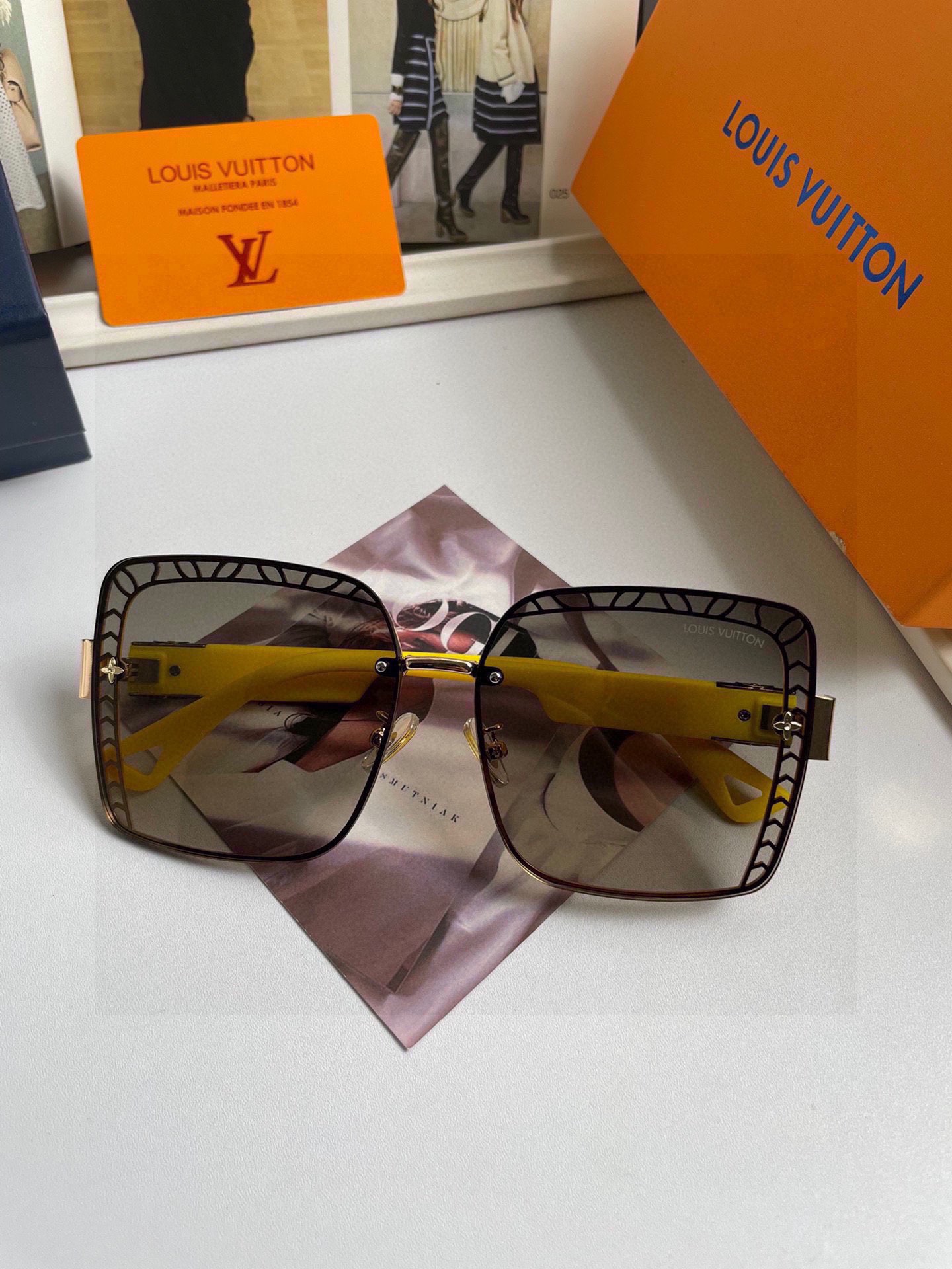 LOUIS VUITTON(ルイヴィトン) サングラス 24706-BRAND OFF