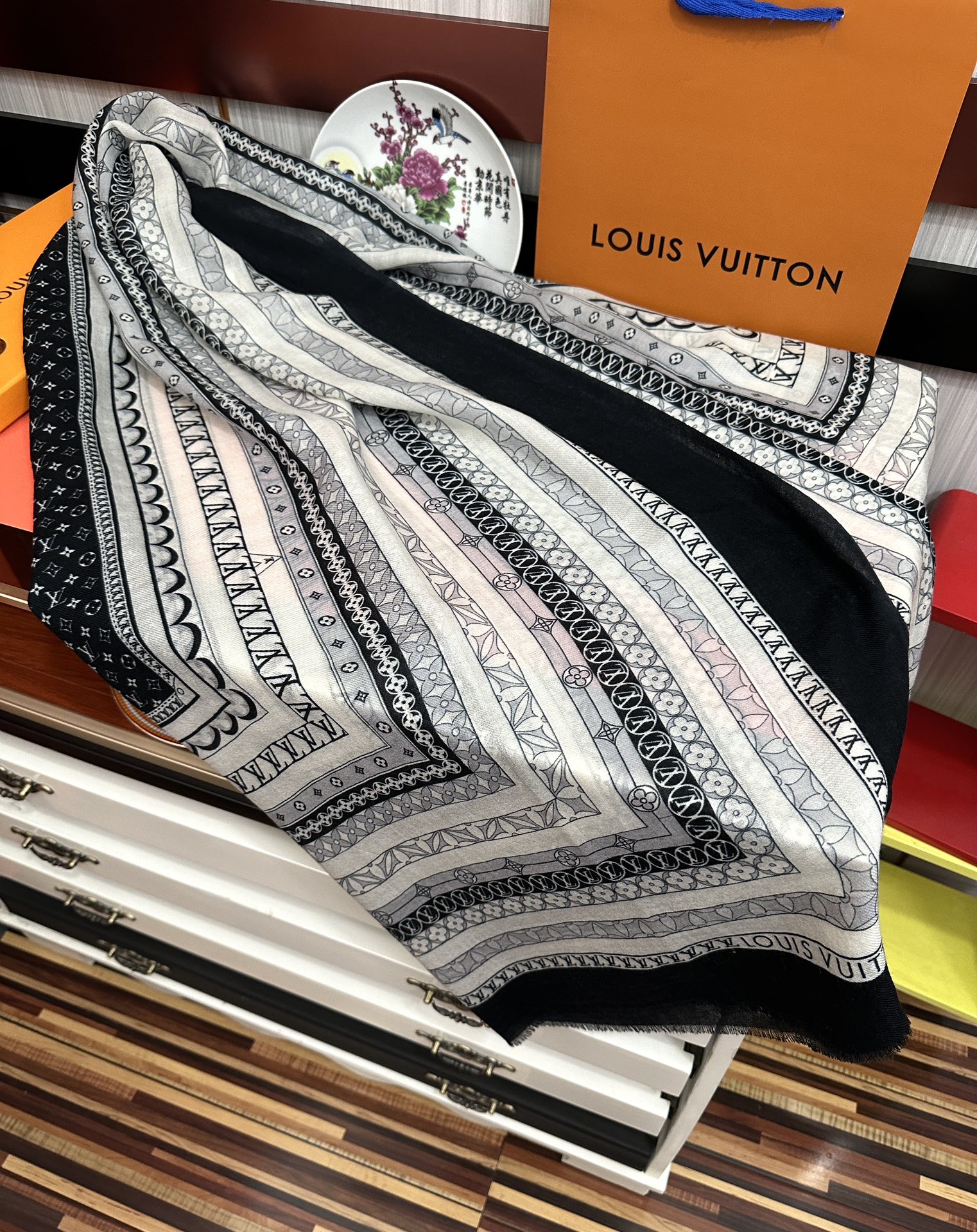 【LV LOUIS VUITTON ルイ·ヴィトン】 スカーフ 100*200cm  241107-BRAND OFF