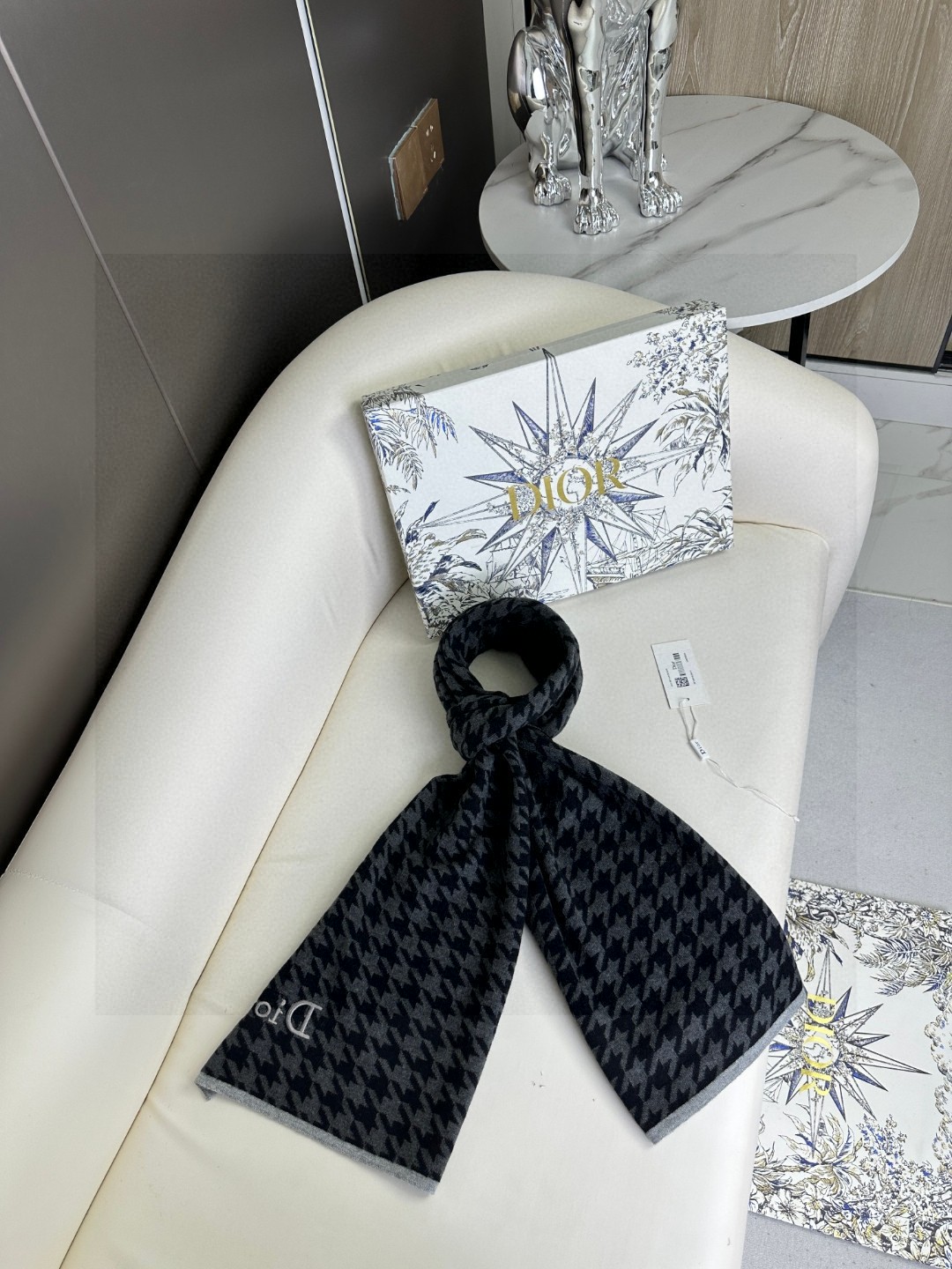 【DIOR  ディオール 】スカーフ32*180cm  241108-BRAND OFF