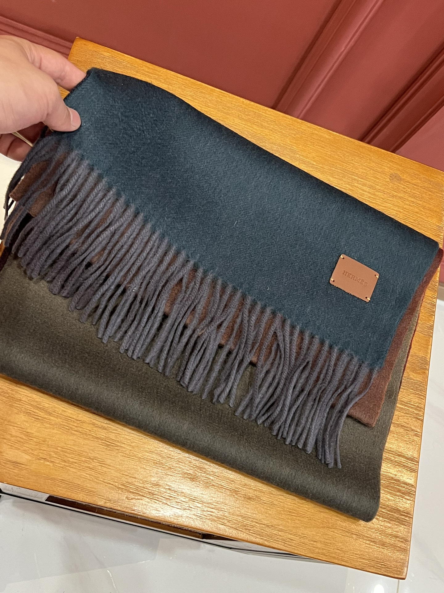 【HERMES エルメス 】スカーフ   32*190CM  241109-BRAND OFF