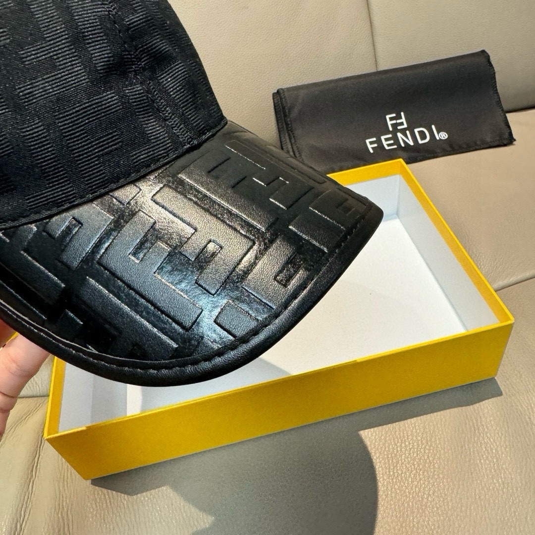 【FENDI  フェンディ】【数量限定】 野球帽 / ハット   241125-BRAND OFF