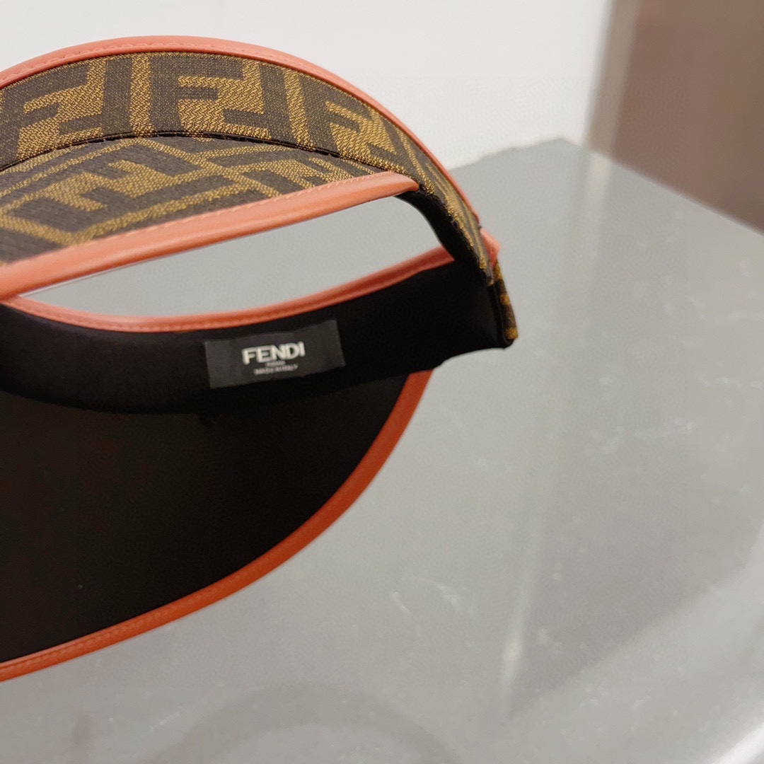 【FENDI  フェンディ】【数量限定】空のシルクハット-BRAND OFF