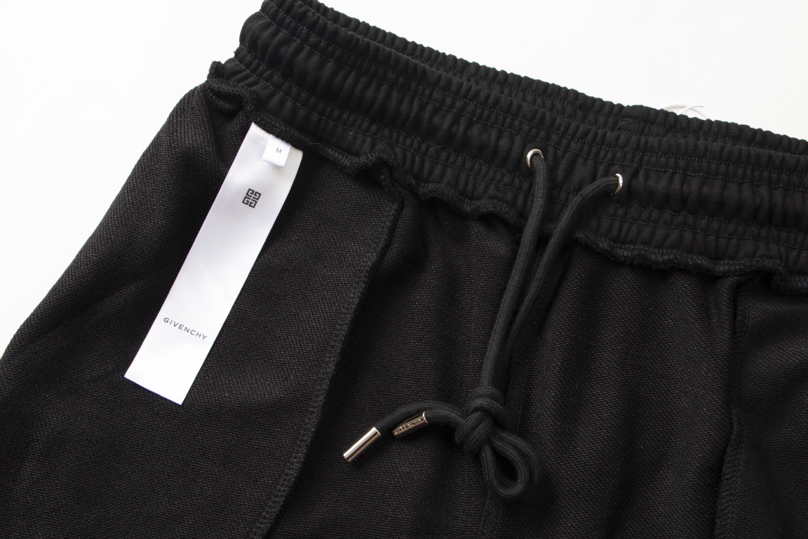【GIVENCHY 公式旗艦店】ジバンシー   ショートパンツご好評に付き再入荷！-BRAND OFF