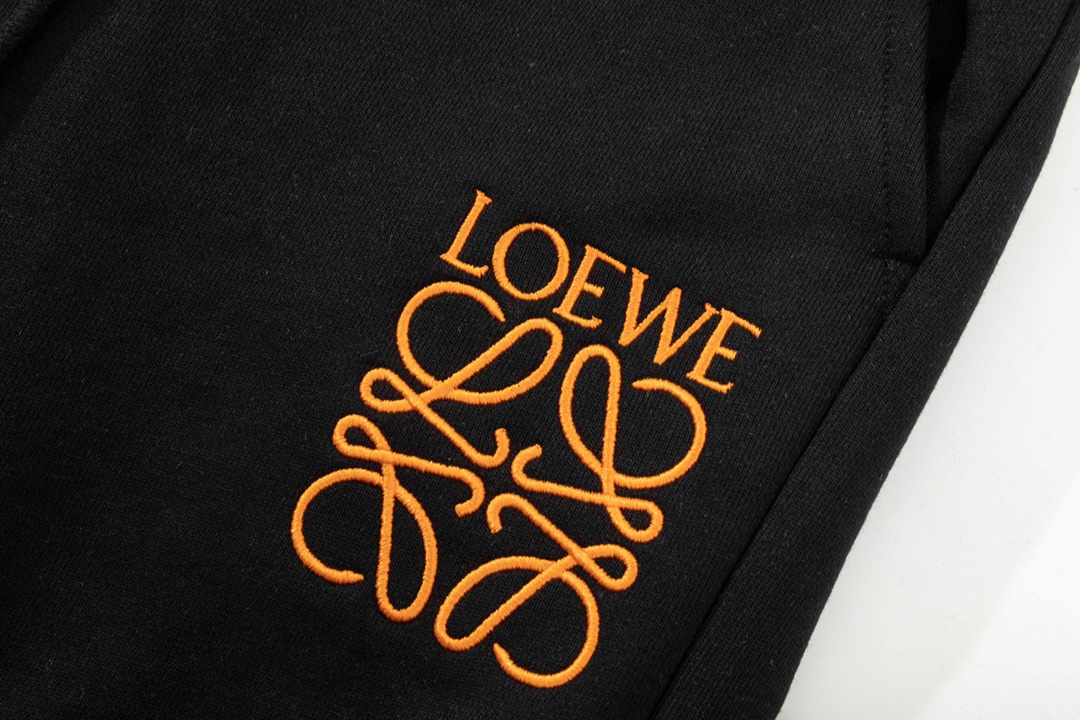 【LOEWE 公式旗艦店】ロエベ   ショートパンツご好評に付き再入荷！-BRAND OFF