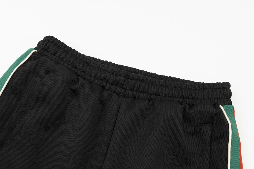 【GUCCI公式旗艦店】クッチ  ショートパンツ  ご好評に付き再入荷！-BRAND OFF