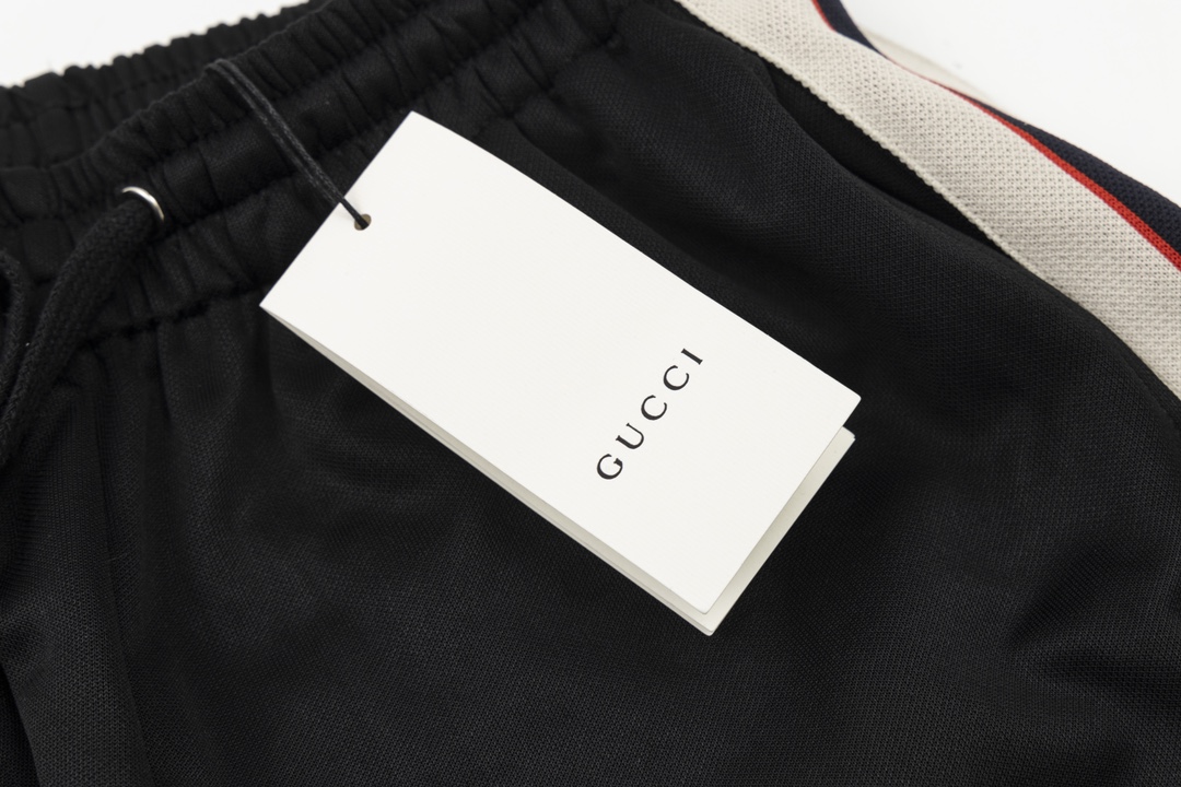 【GUCCI公式旗艦店】クッチ  ショートパンツ  ご好評に付き再入荷！-BRAND OFF