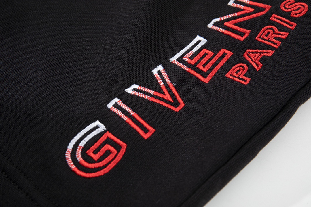 【GIVENCHY  公式旗艦店】 ジバンシー  ショートパンツ  ご好評に付き再入荷！-BRAND OFF