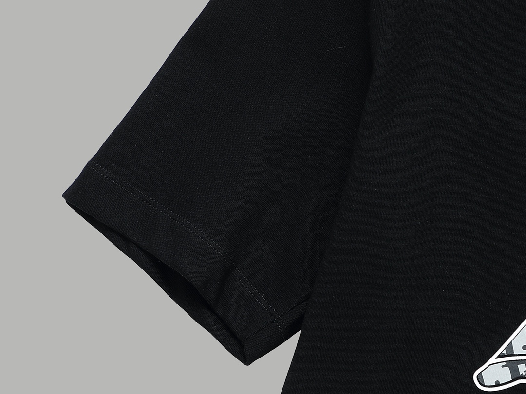 【2026】【DIOR  公式旗艦店】ディオール  Tシャツ ご好評に付き再入荷！-BRAND OFF