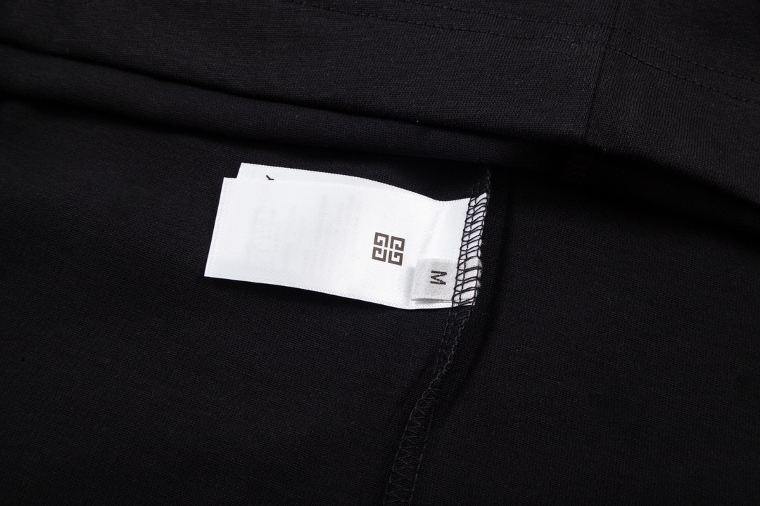 【2026】【GIVENCHY  公式旗艦店】ジバンシー   Tシャツご好評に付き再入荷！-BRAND OFF