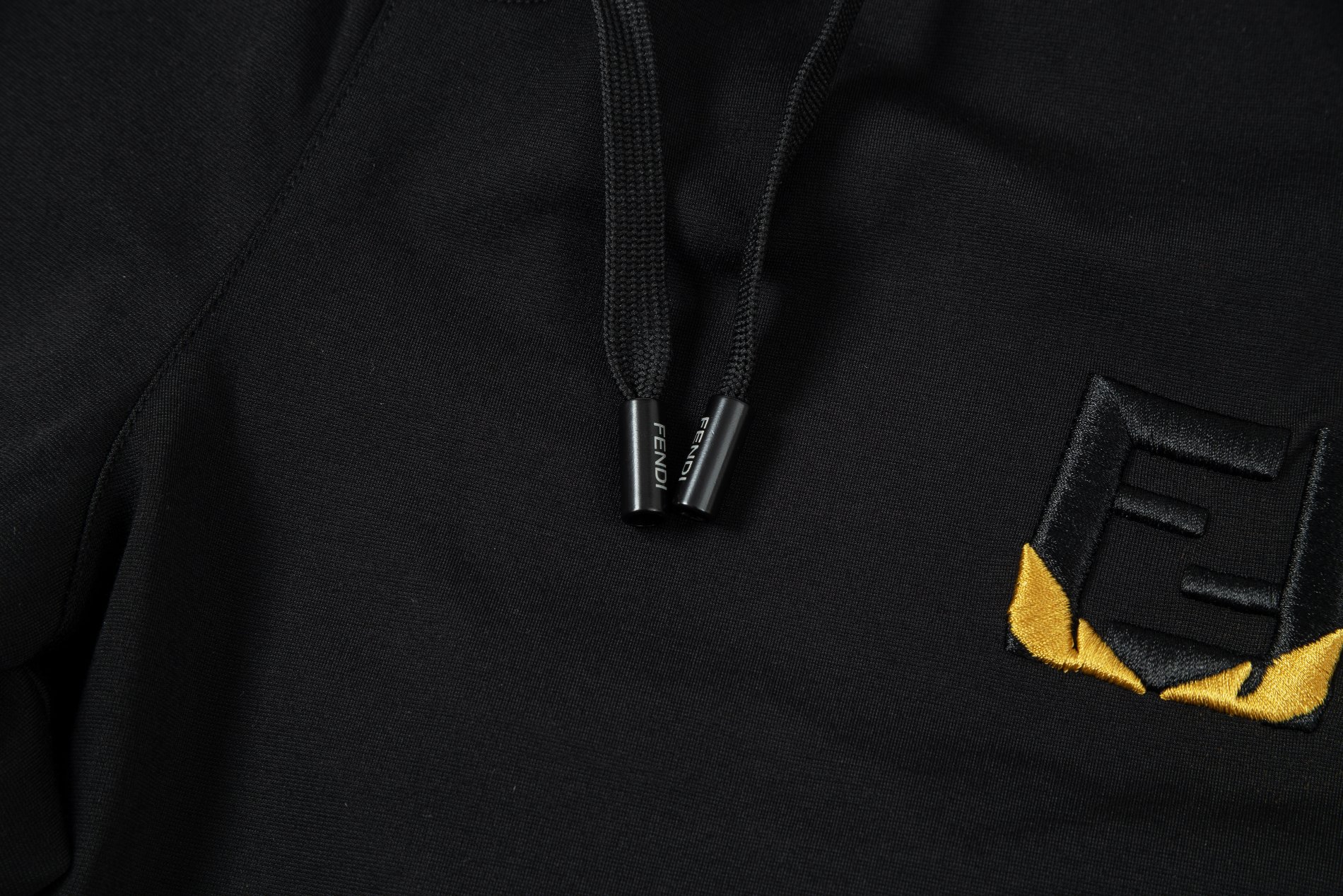 【FENDI  公式旗艦店】フェンディ ショートパンツご好評に付き再入荷！-BRAND OFF