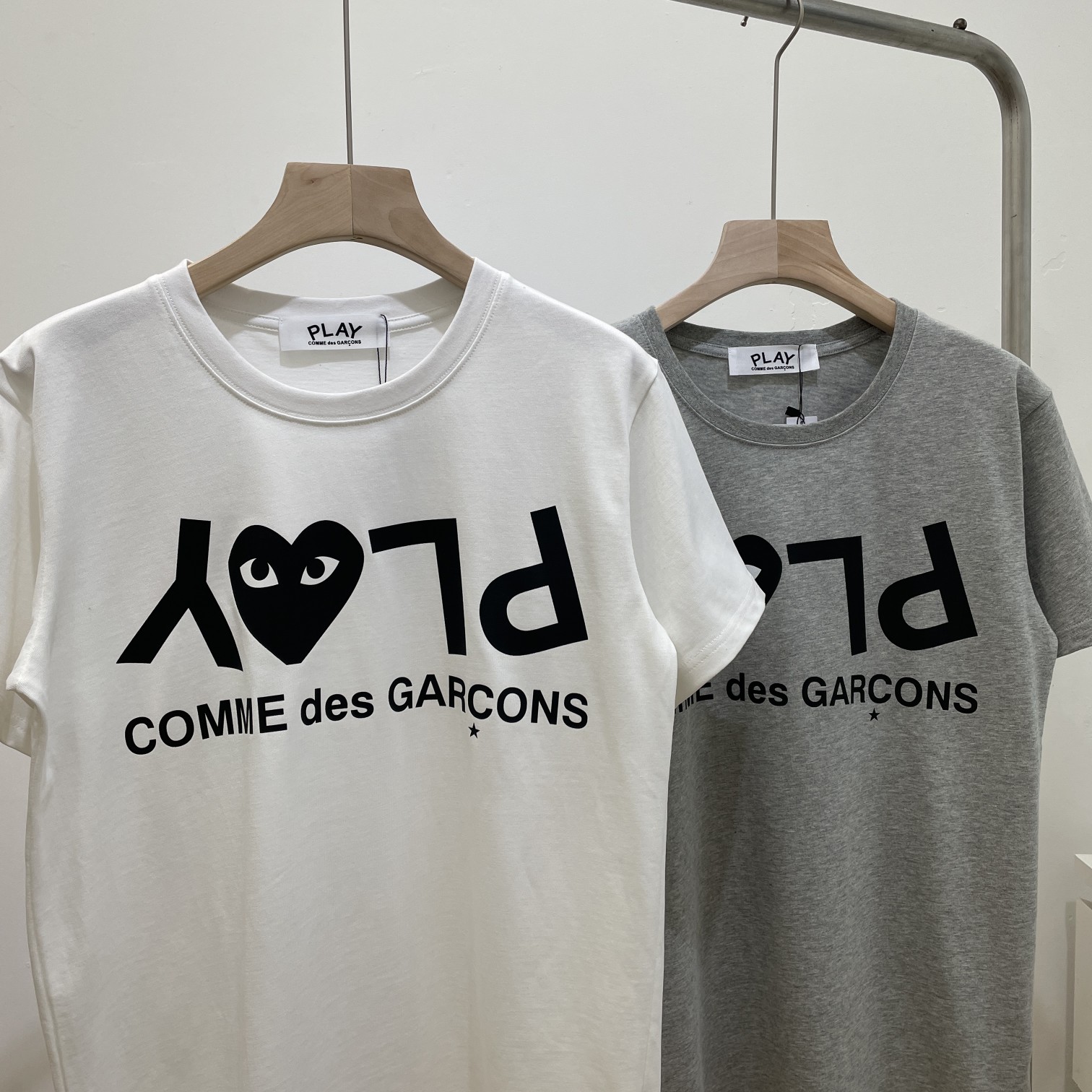 【2026】CDGP 【COMME DES GARCONS PLAY 公式旗艦店】 コム デ ギャルソン プレイ   Tシャツご好評に付き再入荷！-BRAND OFF