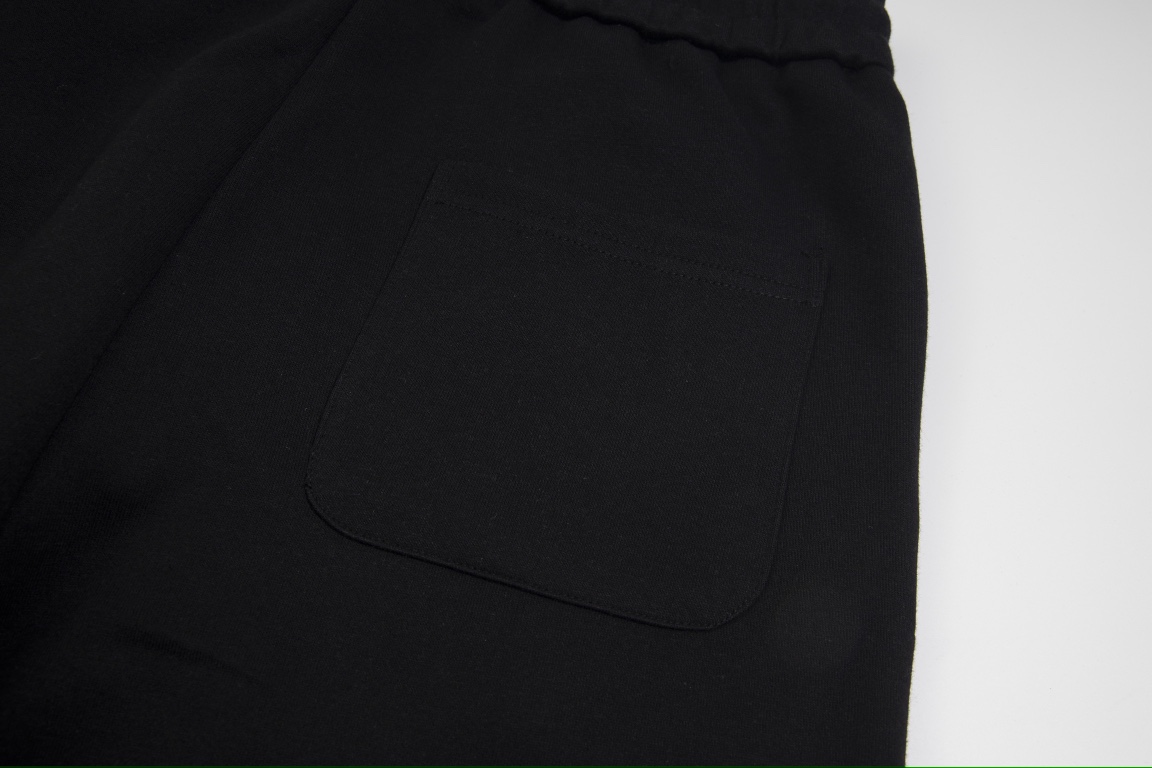 【BURBERRY  公式旗艦店】バーバリー  ショートパンツ  ご好評に付き再入荷！-BRAND OFF