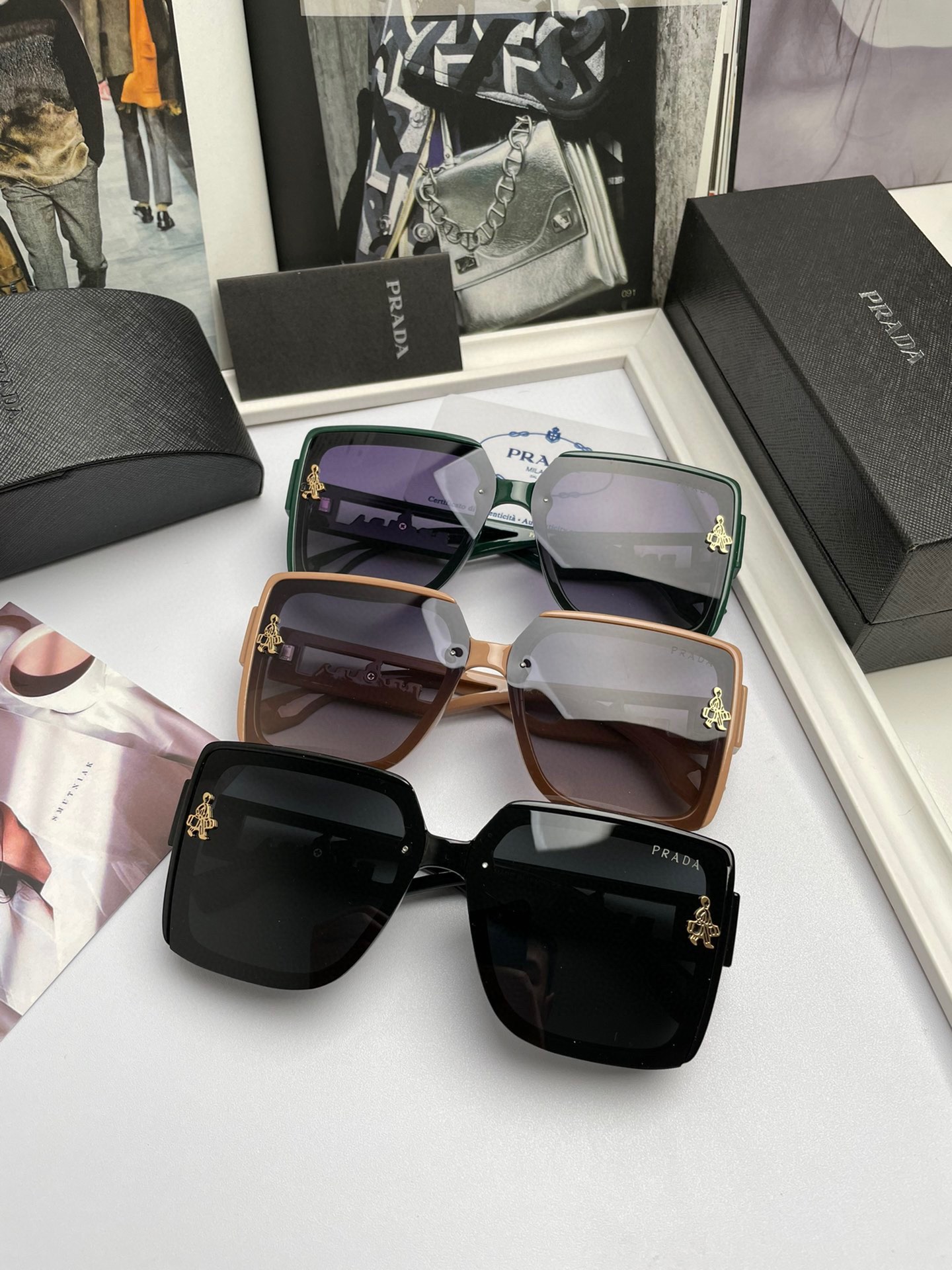 PRADA (  プラダ ) サングラス-BRAND OFF