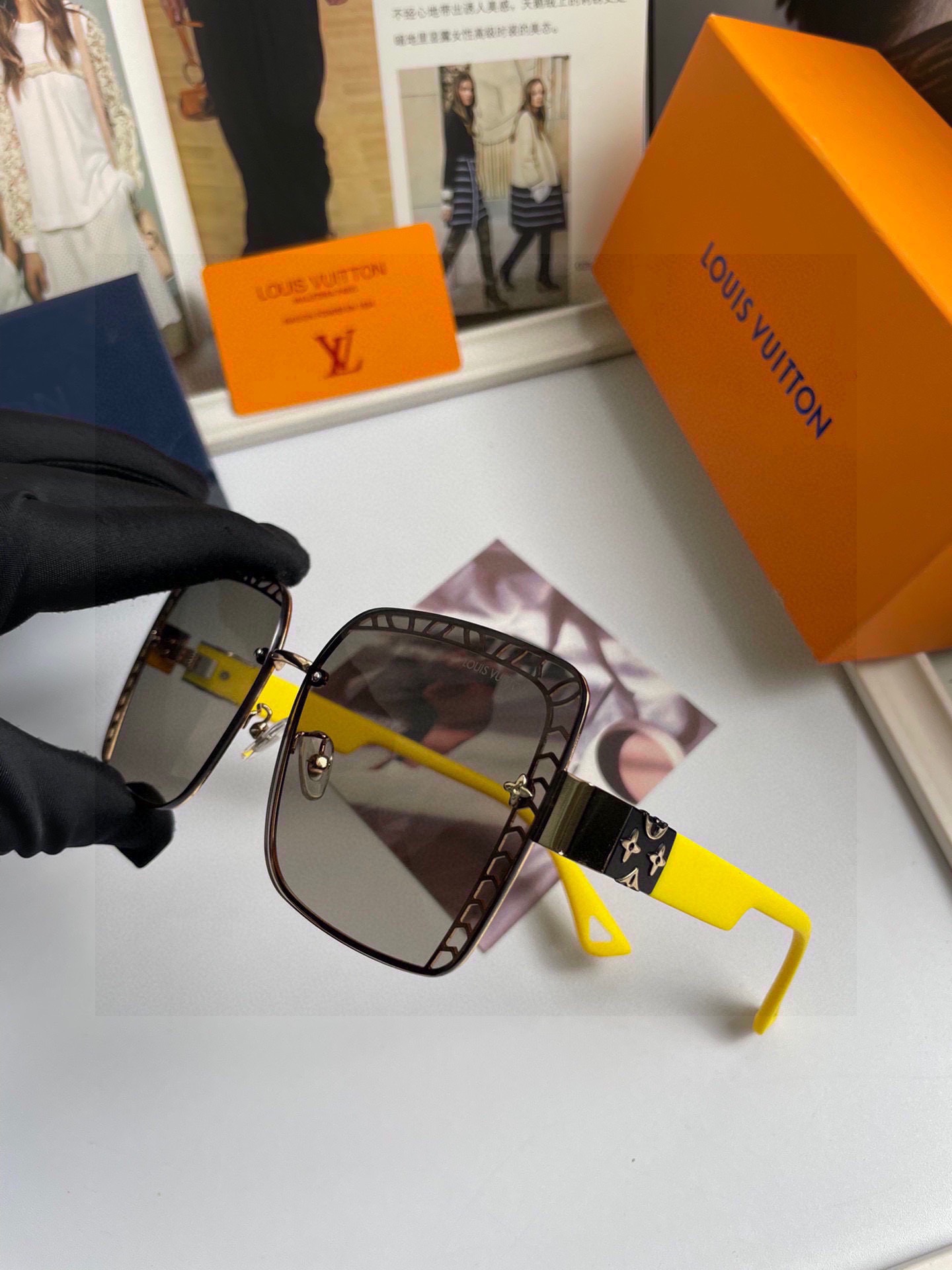 LOUIS VUITTON(ルイヴィトン) サングラス 24706-BRAND OFF