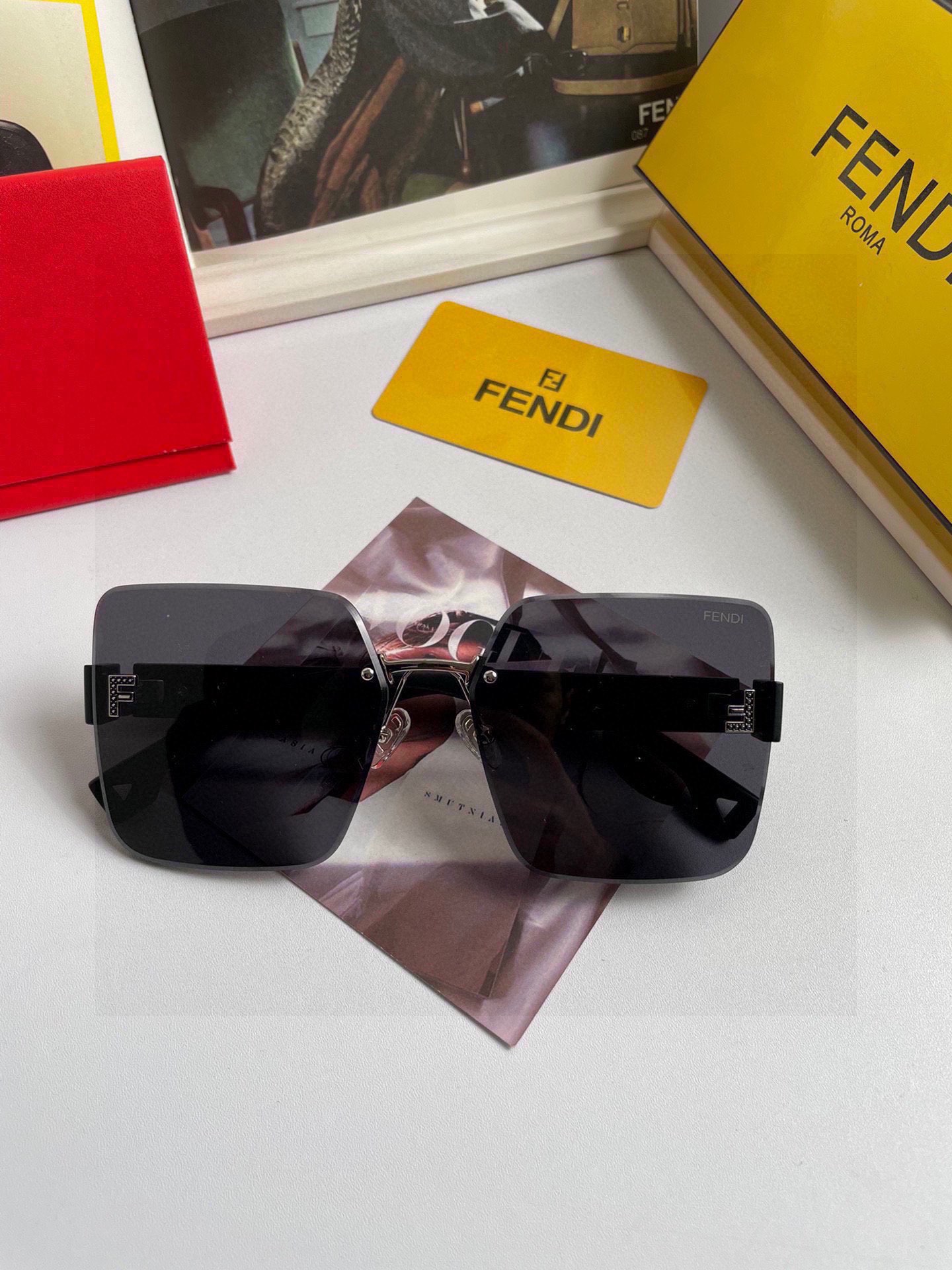 FENDI(フェンディ ) サングラス 24706-BRAND OFF