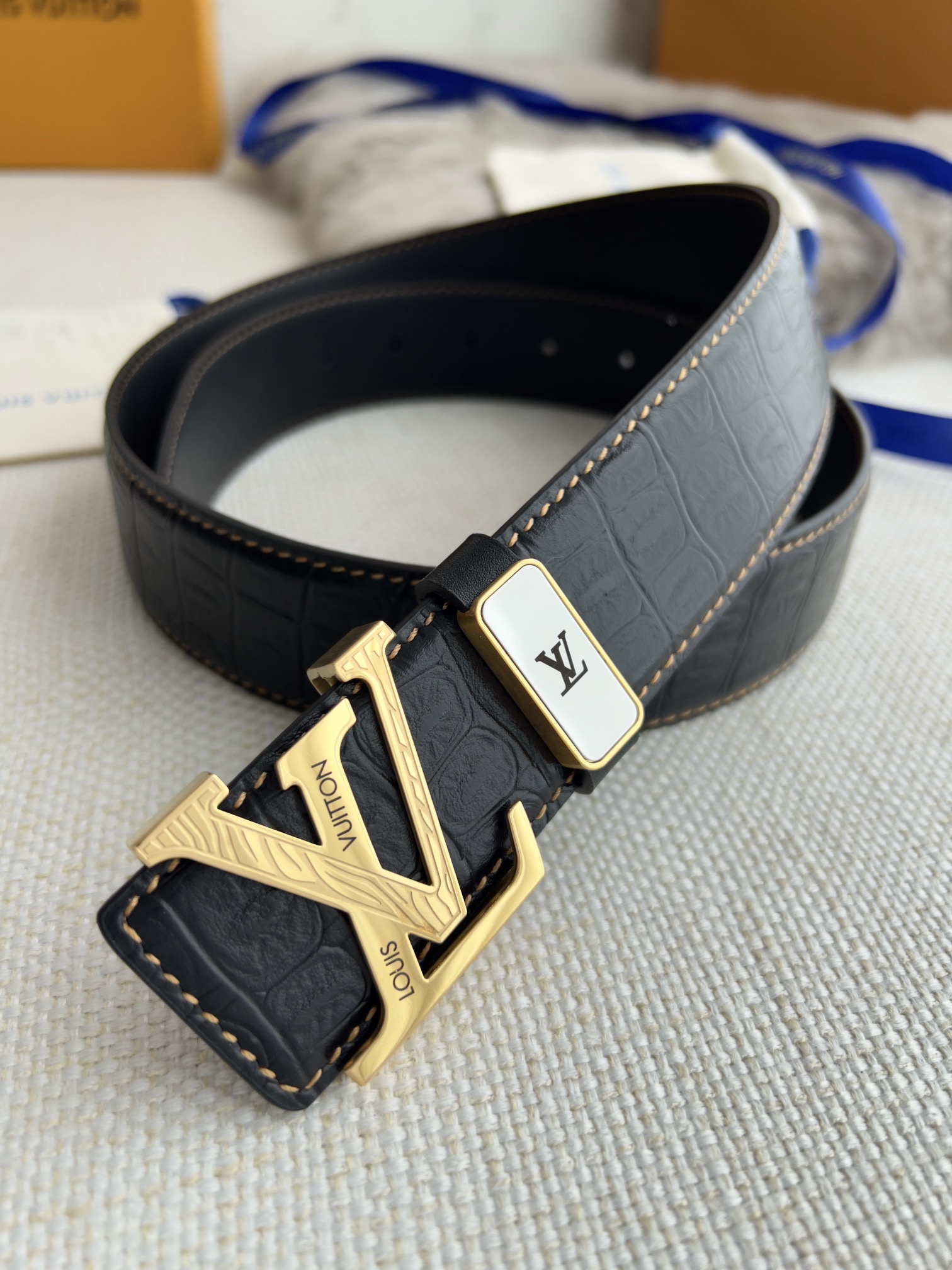【2026】LV【LOUIS VUITTON】(ルイヴィトン) 3.8cmベルト メンズ  24706-BRAND OFF