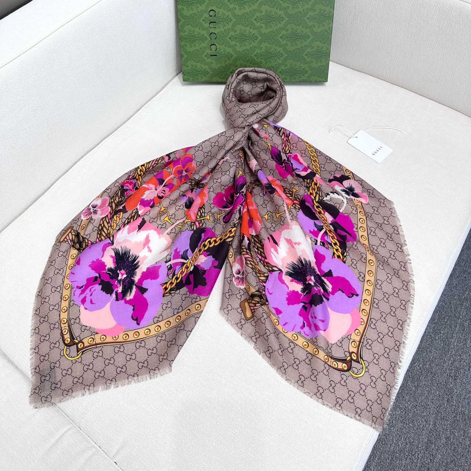 【GUCCI グッチ】スカーフ140*140CM  241108-BRAND OFF