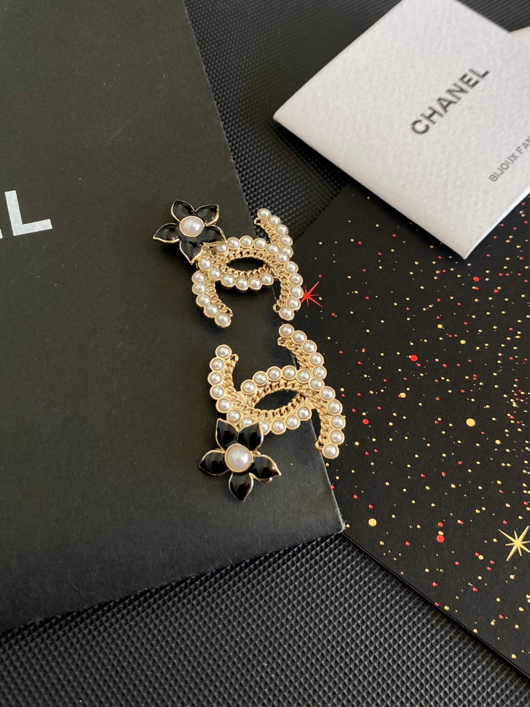 【CHANEL 】 シャネル   ファッションスタイルのイヤリング-BRAND OFF