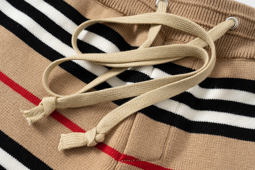 【BURBERRY  公式旗艦店】バーバリー  ショートパンツ  ご好評に付き再入荷！-BRAND OFF