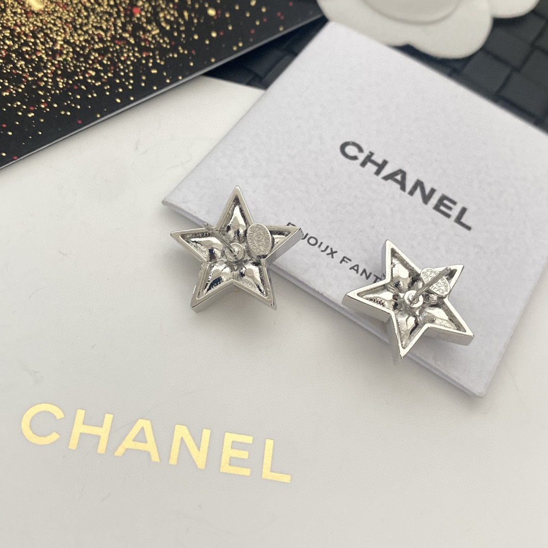 【CHANEL】 シャネル   ファッションスタイルのイヤリング-BRAND OFF