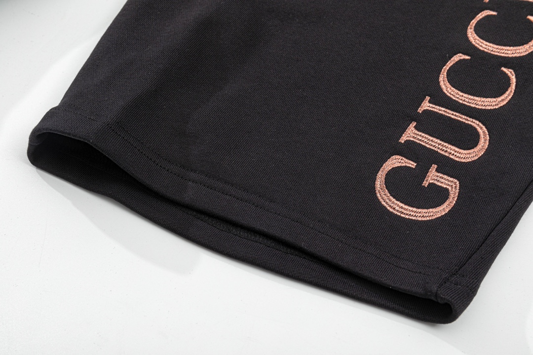 【GUCCI公式旗艦店】クッチ  ショートパンツ  ご好評に付き再入荷！-BRAND OFF