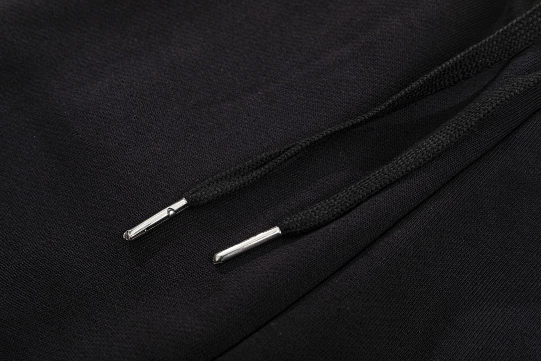 【2026】【 MONCLER   公式旗艦店】モンクレール  ショートパンツ  ご好評に付き再入荷！-BRAND OFF