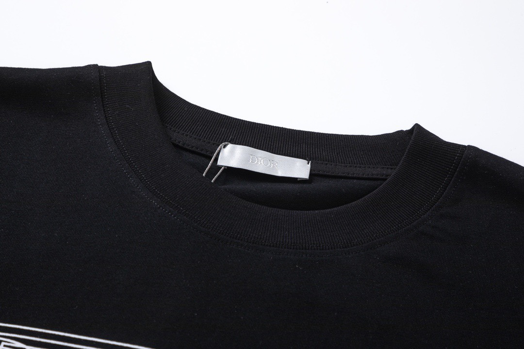 【2026】【DIOR  公式旗艦店】ディオール  Tシャツ ご好評に付き再入荷！-BRAND OFF